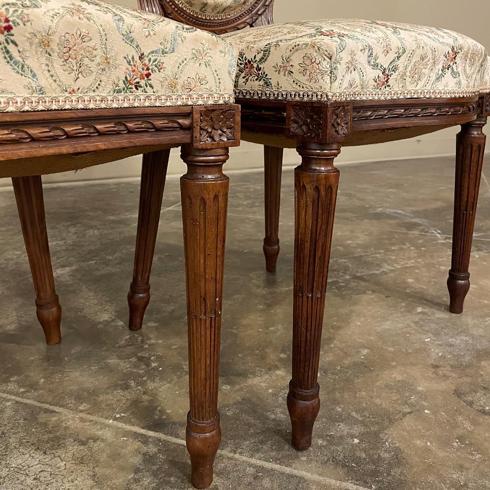 Set of Four 19th Century French Louis XVI Walnut Chairs For Sale 7