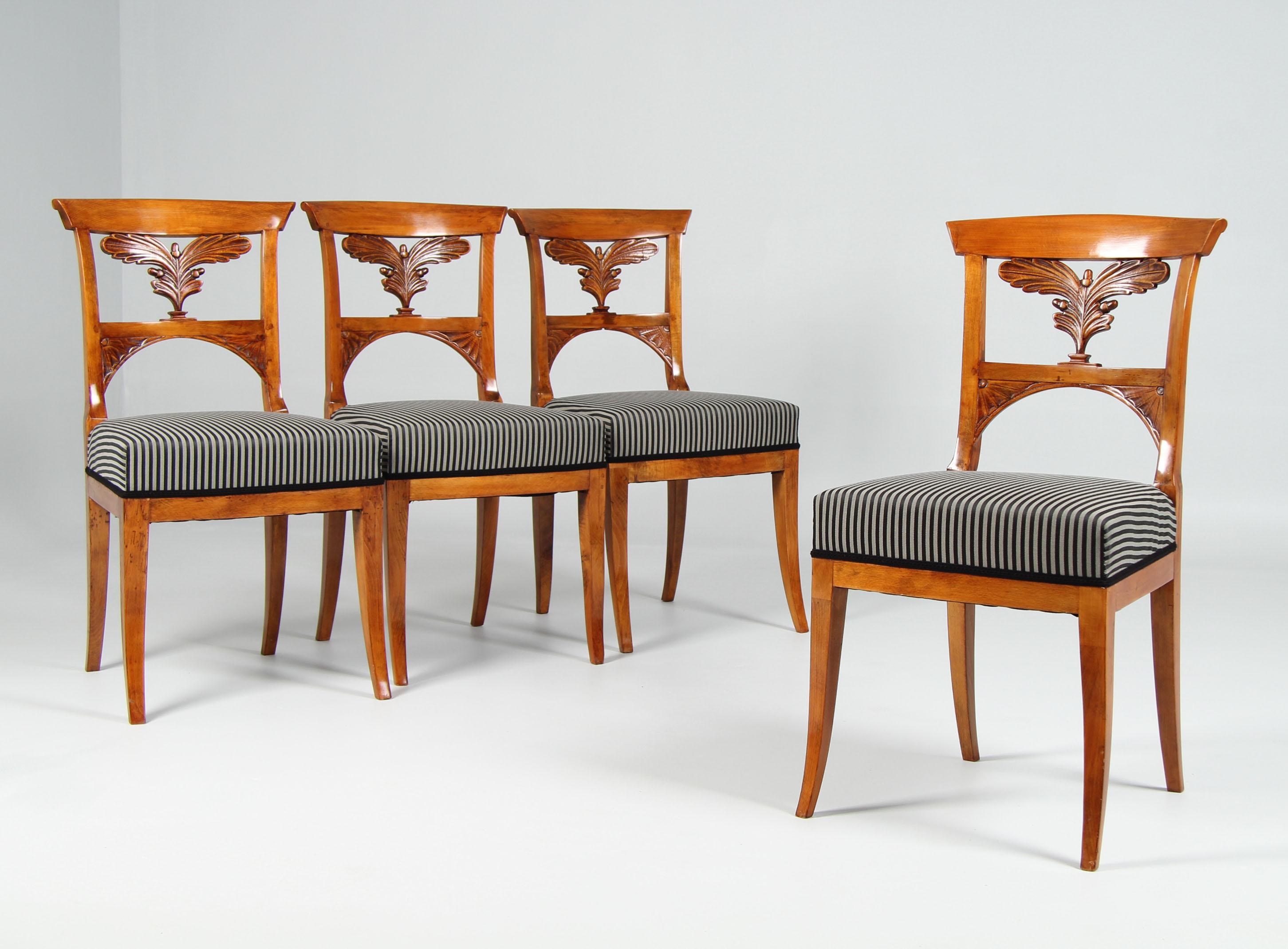 Juego De Cuatro Sillas Biedermeier Alemanas Del Siglo XIX, Circa 1820 siglo XIX en venta