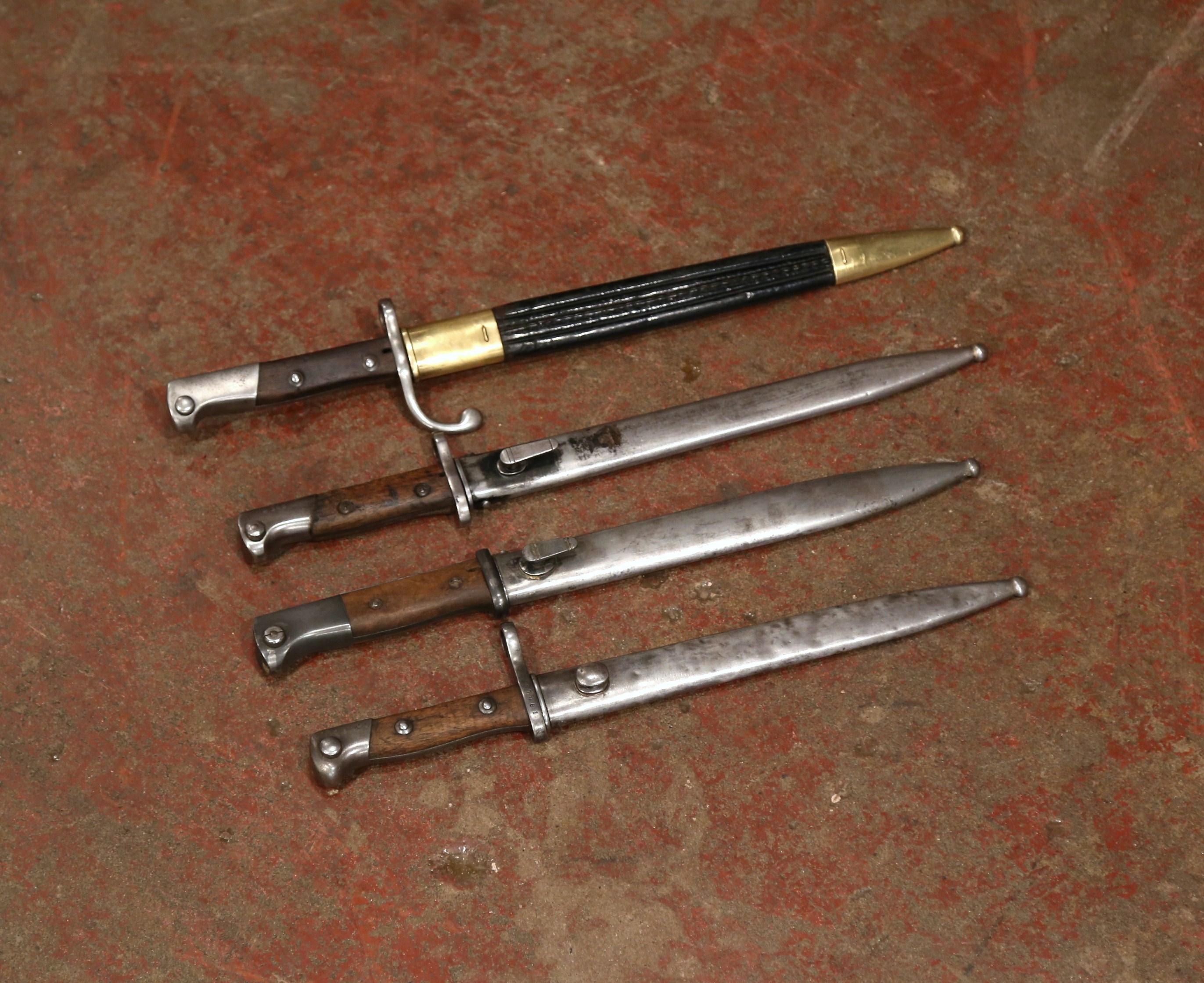 bayonet with metal sheath