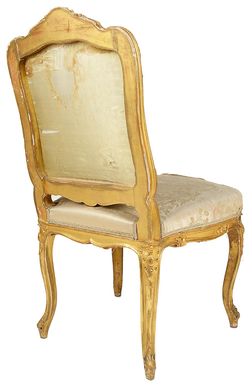Ensemble de quatre chaises de salon dorées du 19ème siècle en vente 5