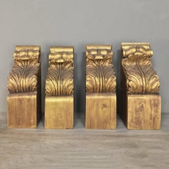 Ensemble de quatre corbeaux en bois doré du 19e siècle