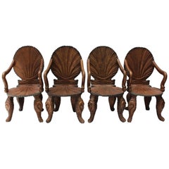 Ensemble de quatre fauteuils Grotto italiens en bois du 19ème siècle