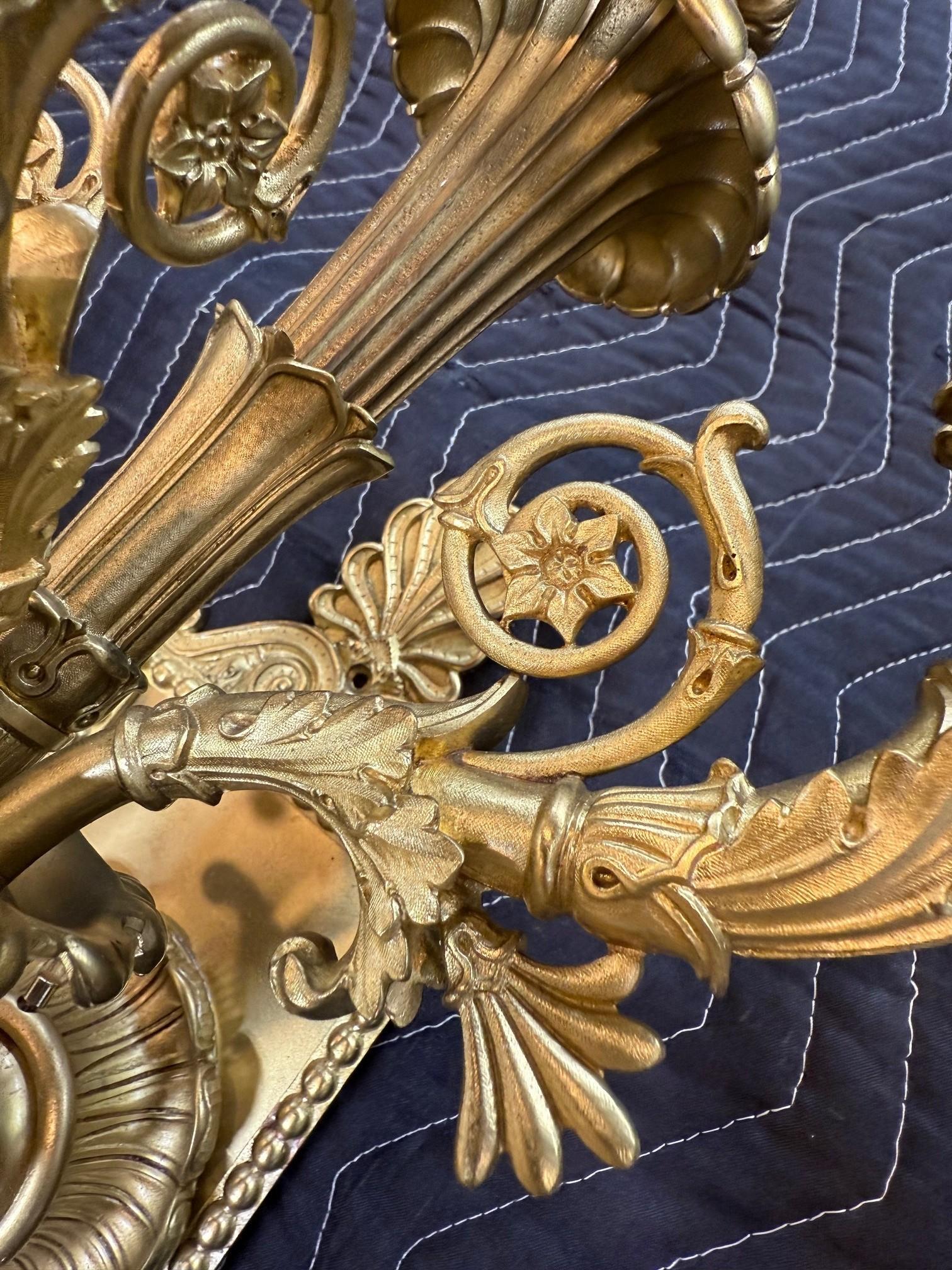 Set di quattro lampade da parete in bronzo in stile Luigi XVI del XIX secolo in vendita 10