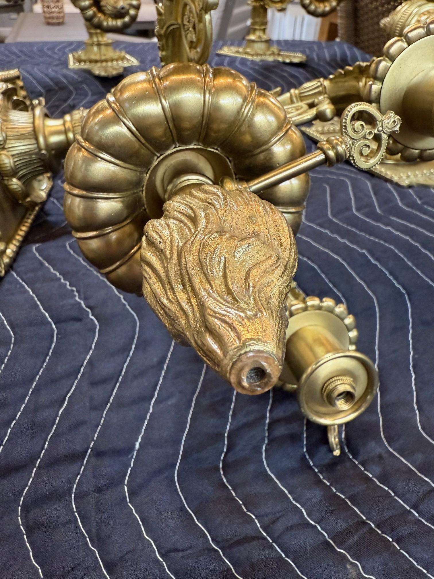 Set di quattro lampade da parete in bronzo in stile Luigi XVI del XIX secolo in vendita 12