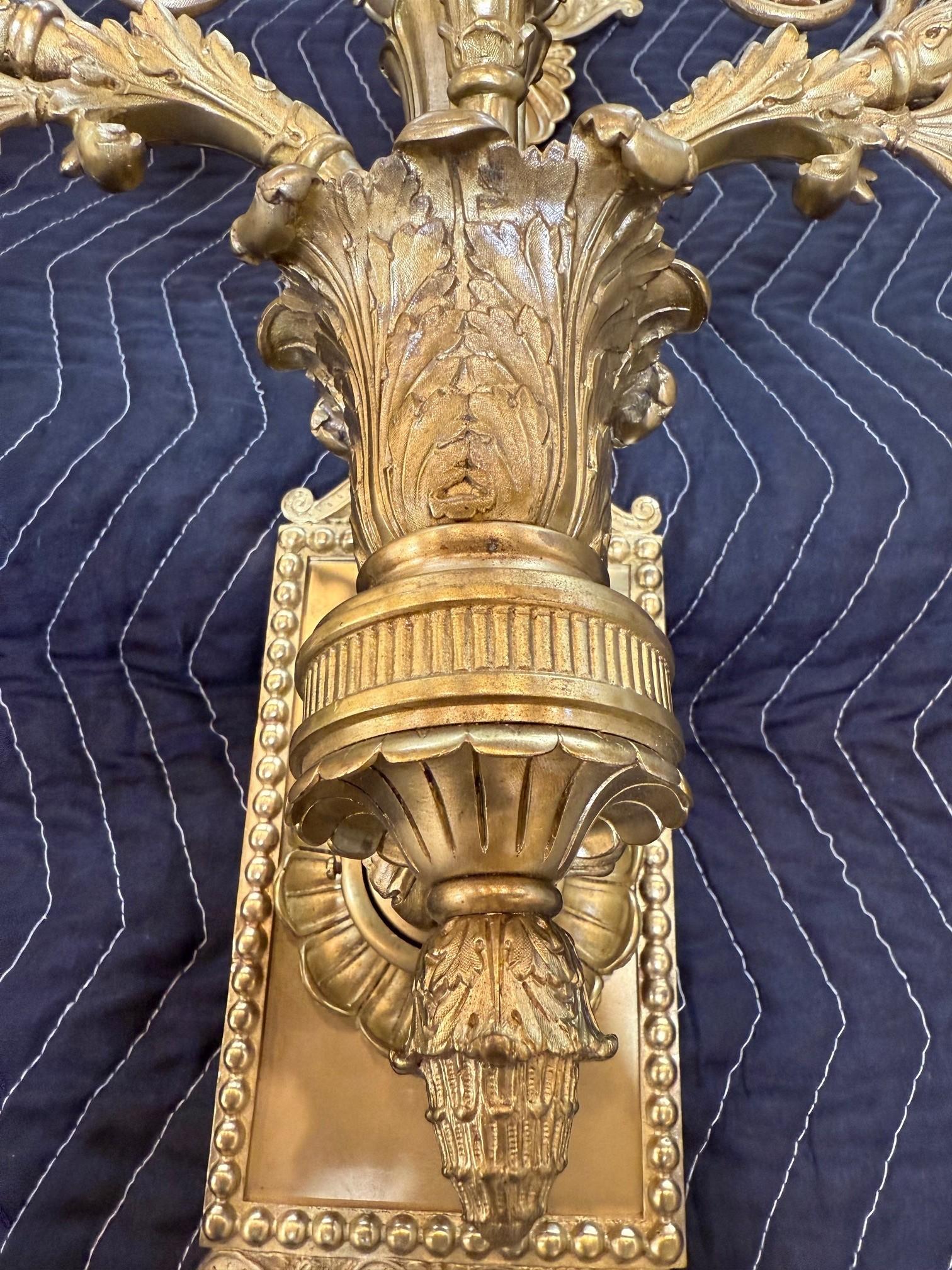 Set di quattro lampade da parete in bronzo in stile Luigi XVI del XIX secolo in vendita 15