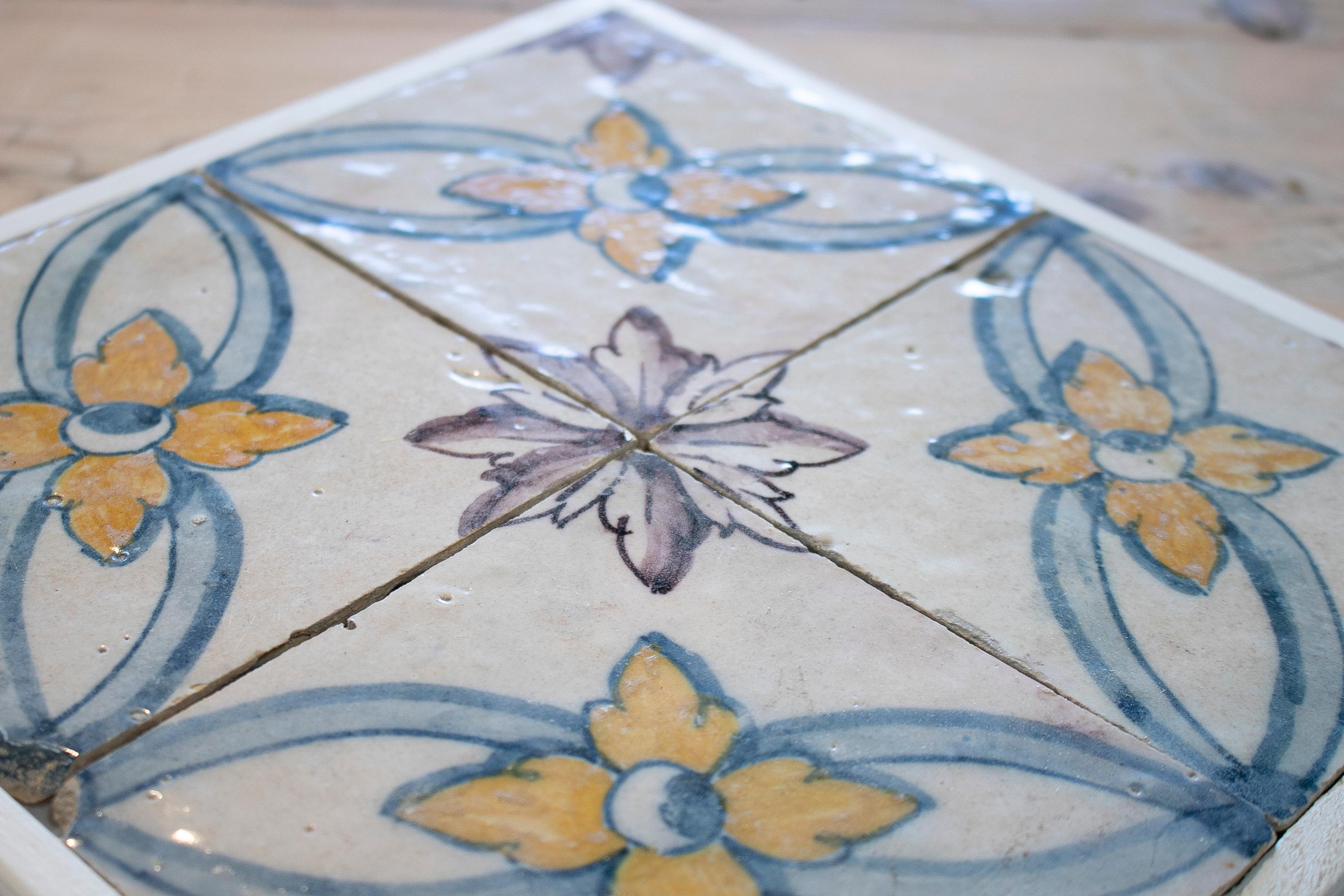Set of Four 19th Century Portuguese Hand Painted Glazed Ceramic Patterned Tiles For Sale 7