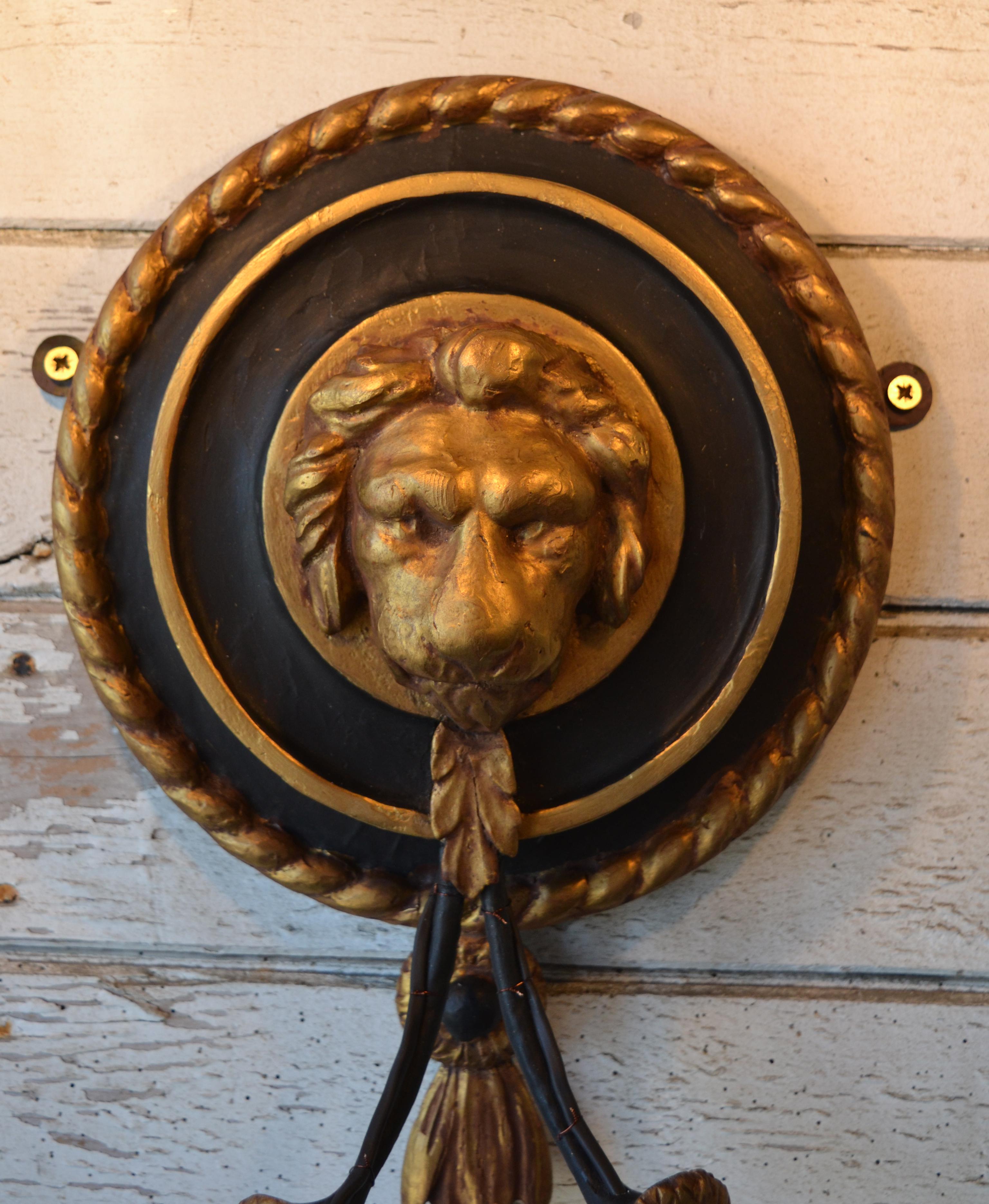 Giltwood Set of Four 19th Century Regency Carved Ebonized & Gilt Lions Head Wall Lights For Sale