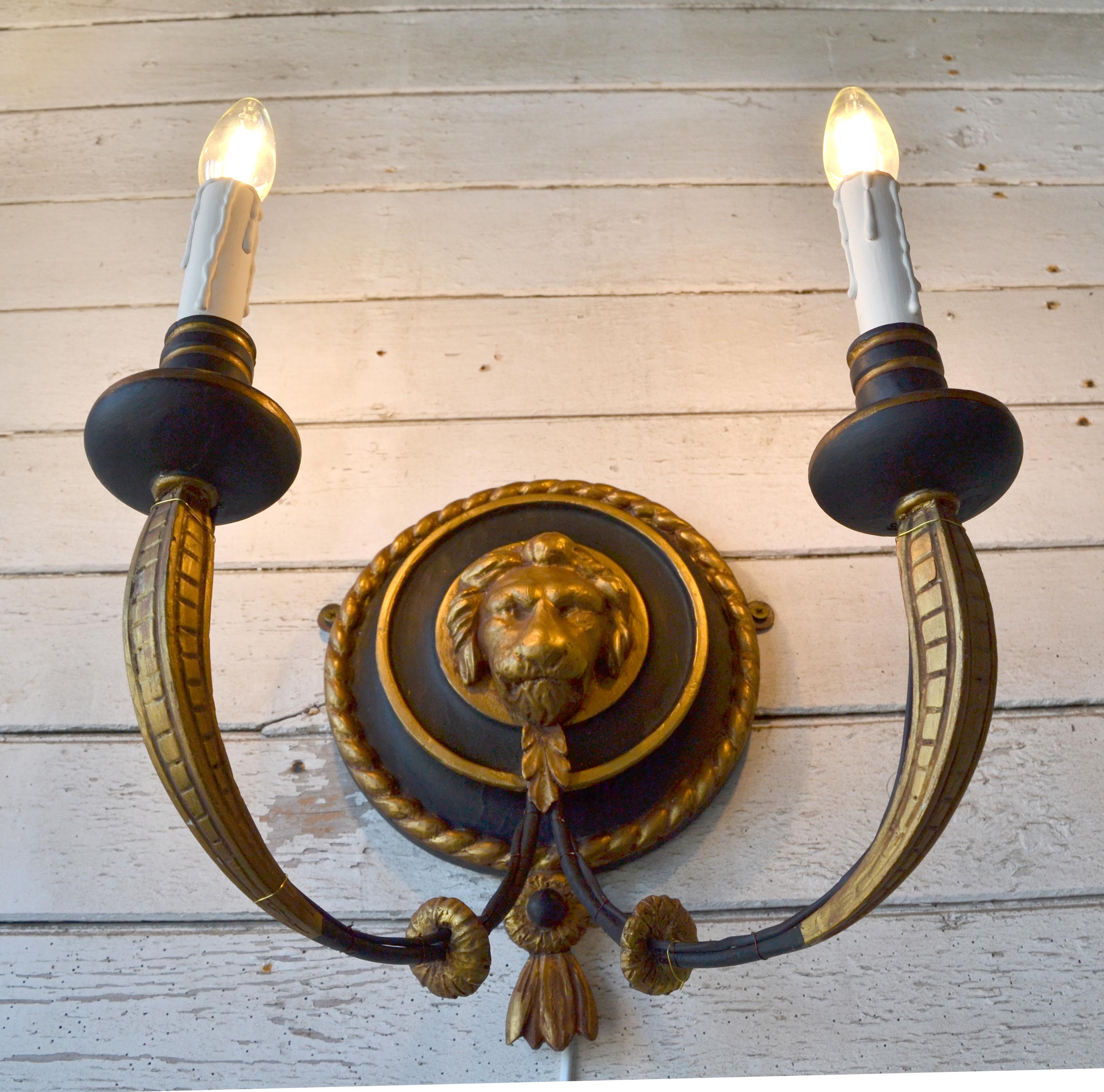 Set of Four 19th Century Regency Carved Ebonized & Gilt Lions Head Wall Lights For Sale 1