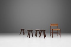 Ensemble de quatre tabourets rustiques faits à la main au 19e siècle