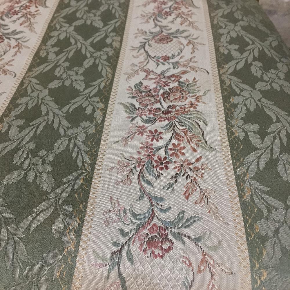 Ensemble de quatre chaises suédoises Louis XVI dorées du 19e siècle en vente 3