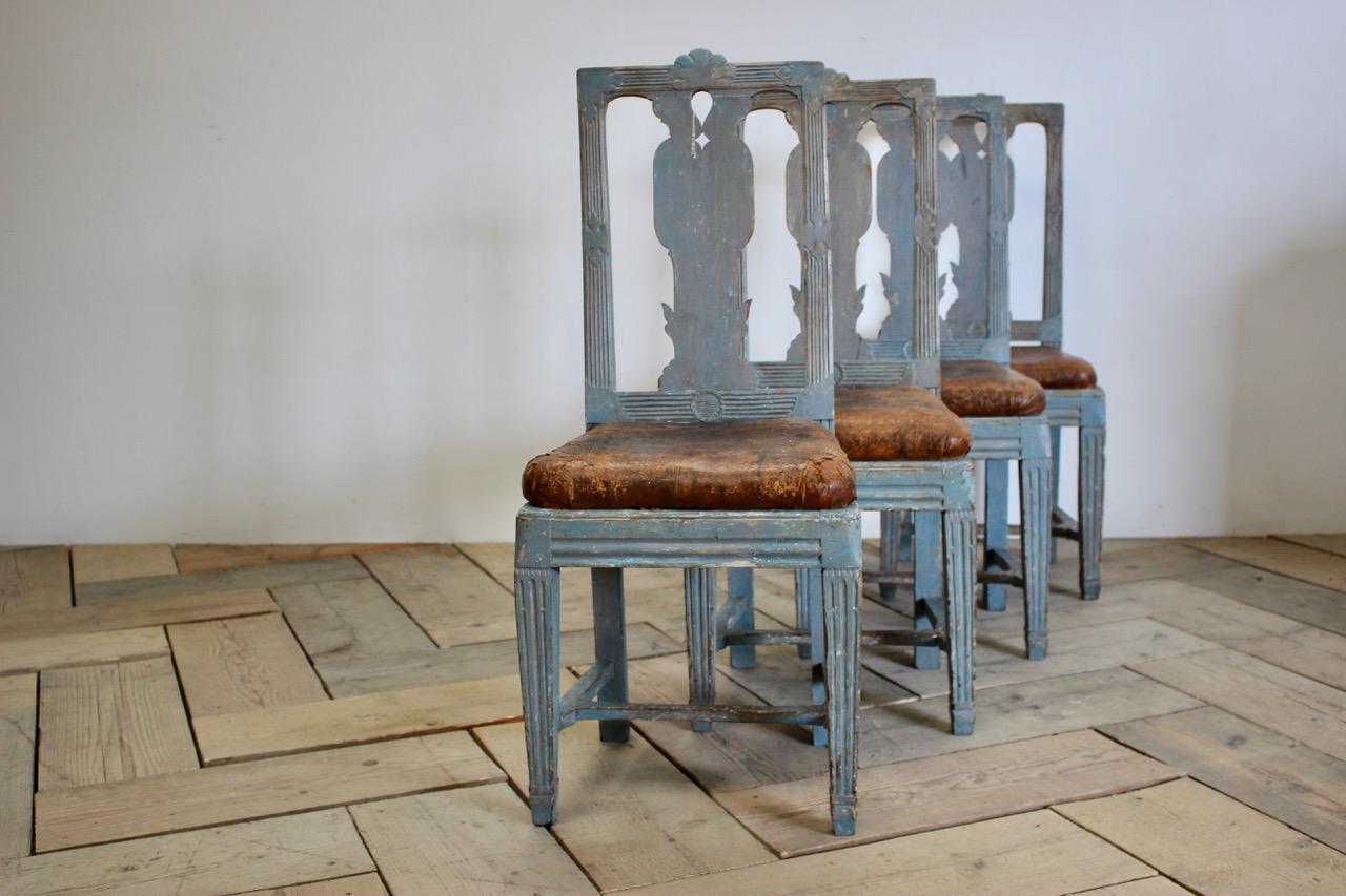 Set of Four 19th Century Swedish Provincial Chairs For Sale 3