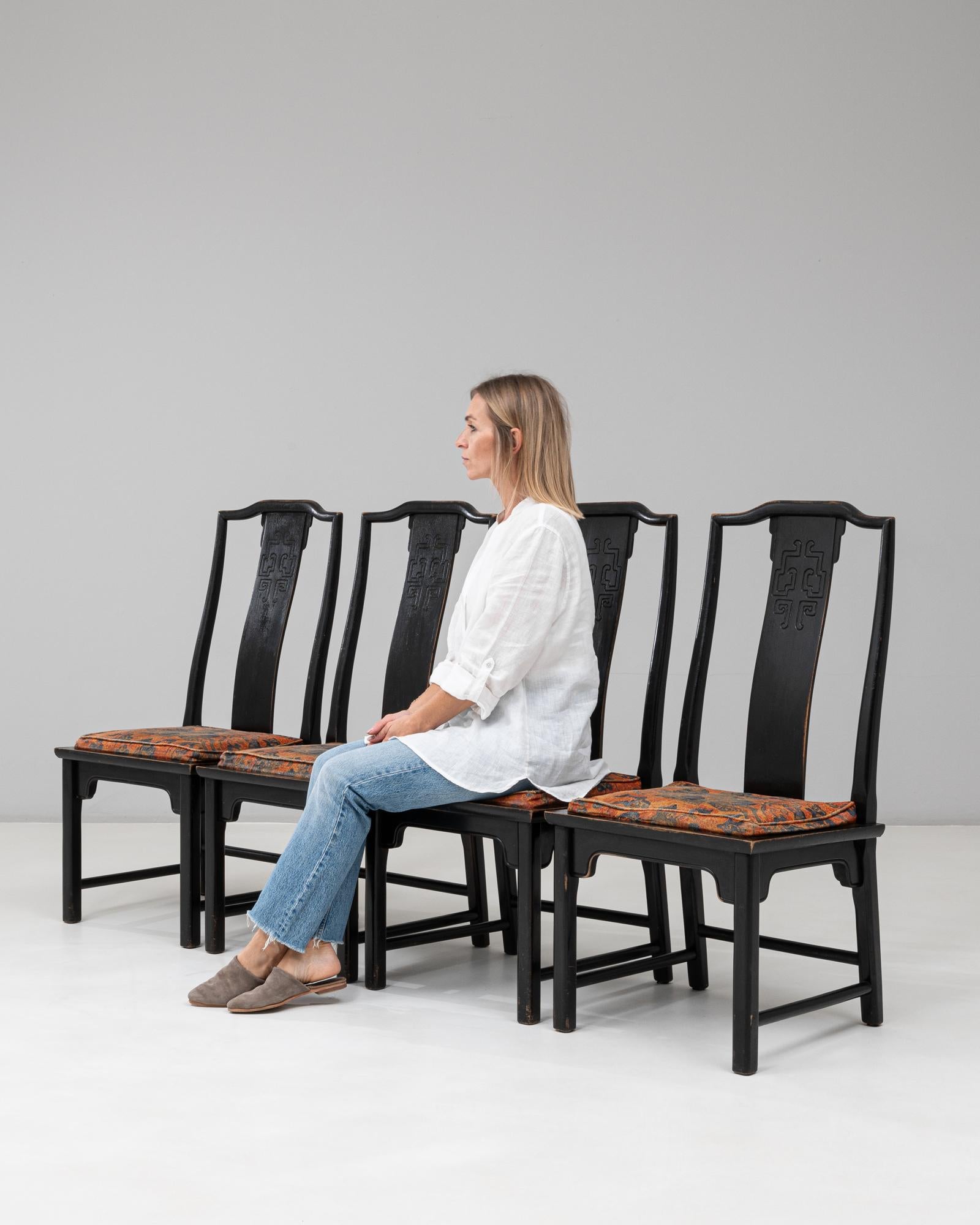 Ensemble de quatre chaises de salle à manger en bois Anderson et Daishi du 20e siècle, d'origine chinoise en vente 7