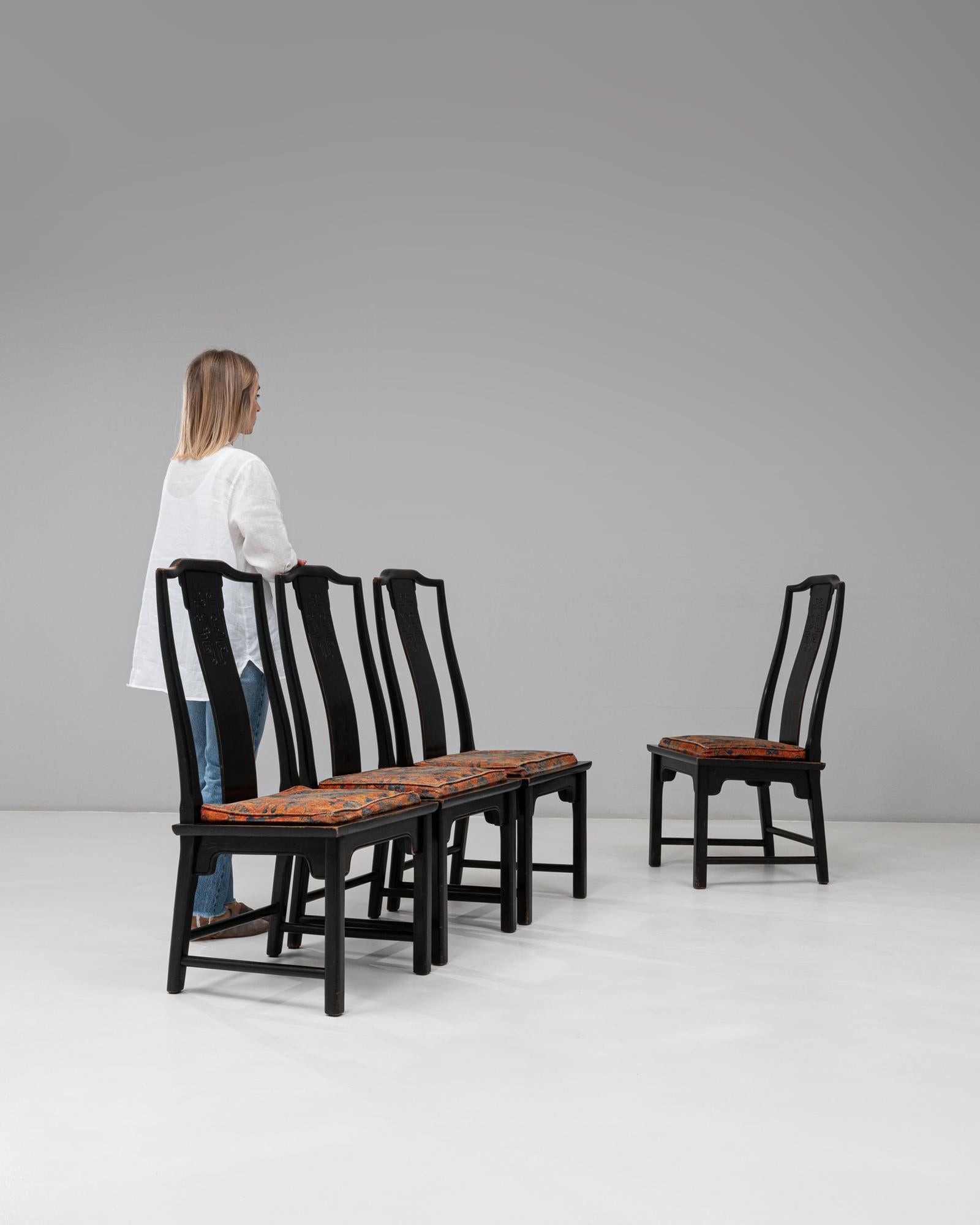 Chinois Ensemble de quatre chaises de salle à manger en bois Anderson et Daishi du 20e siècle, d'origine chinoise en vente
