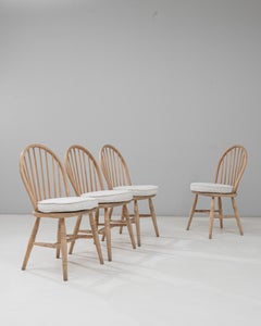 Set Of Four 20th Century English Oak Dining Chairs With Seat Cushions