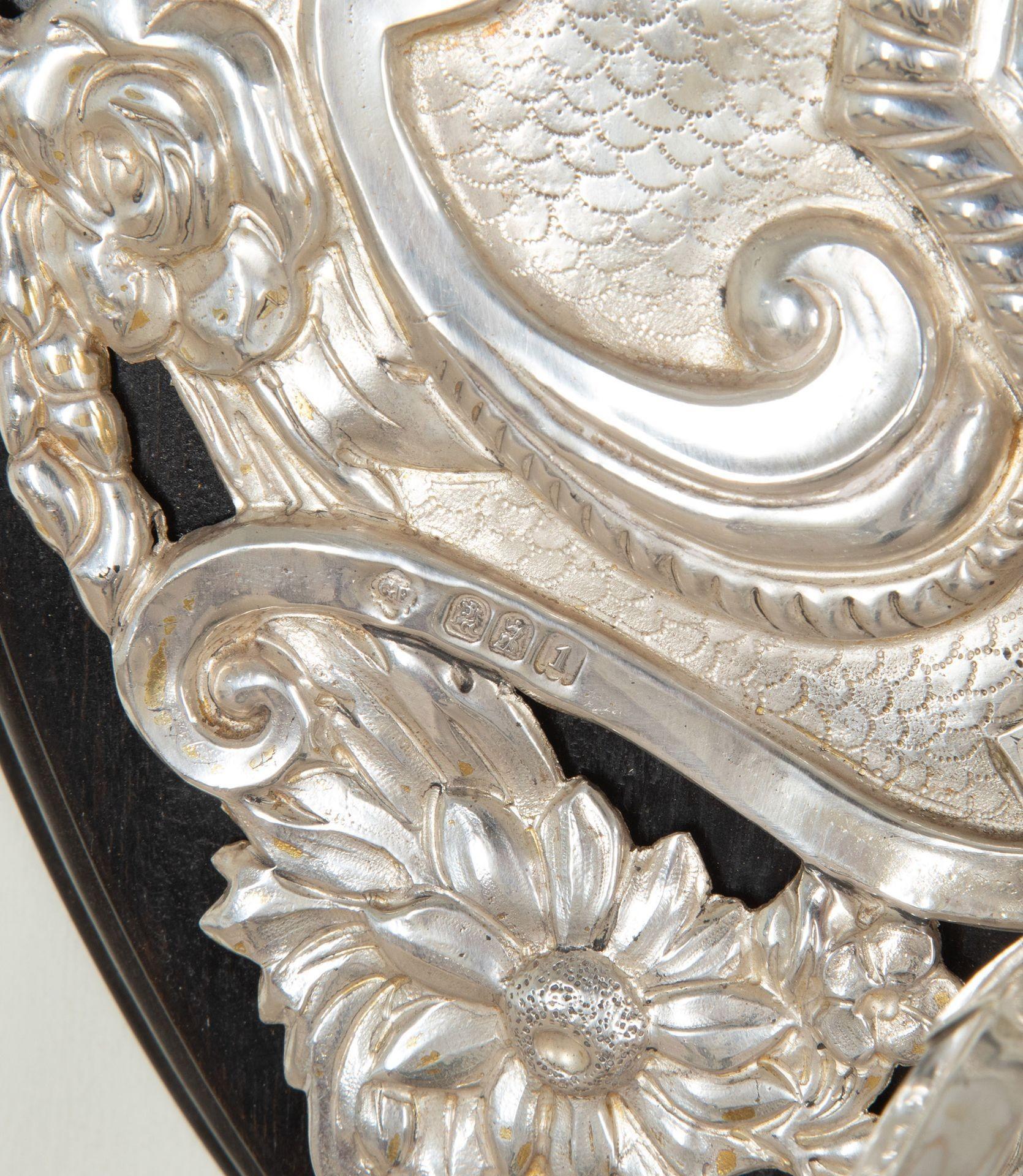 Set of Four 20th Century English Silver Repousé Wall Lights For Sale 1