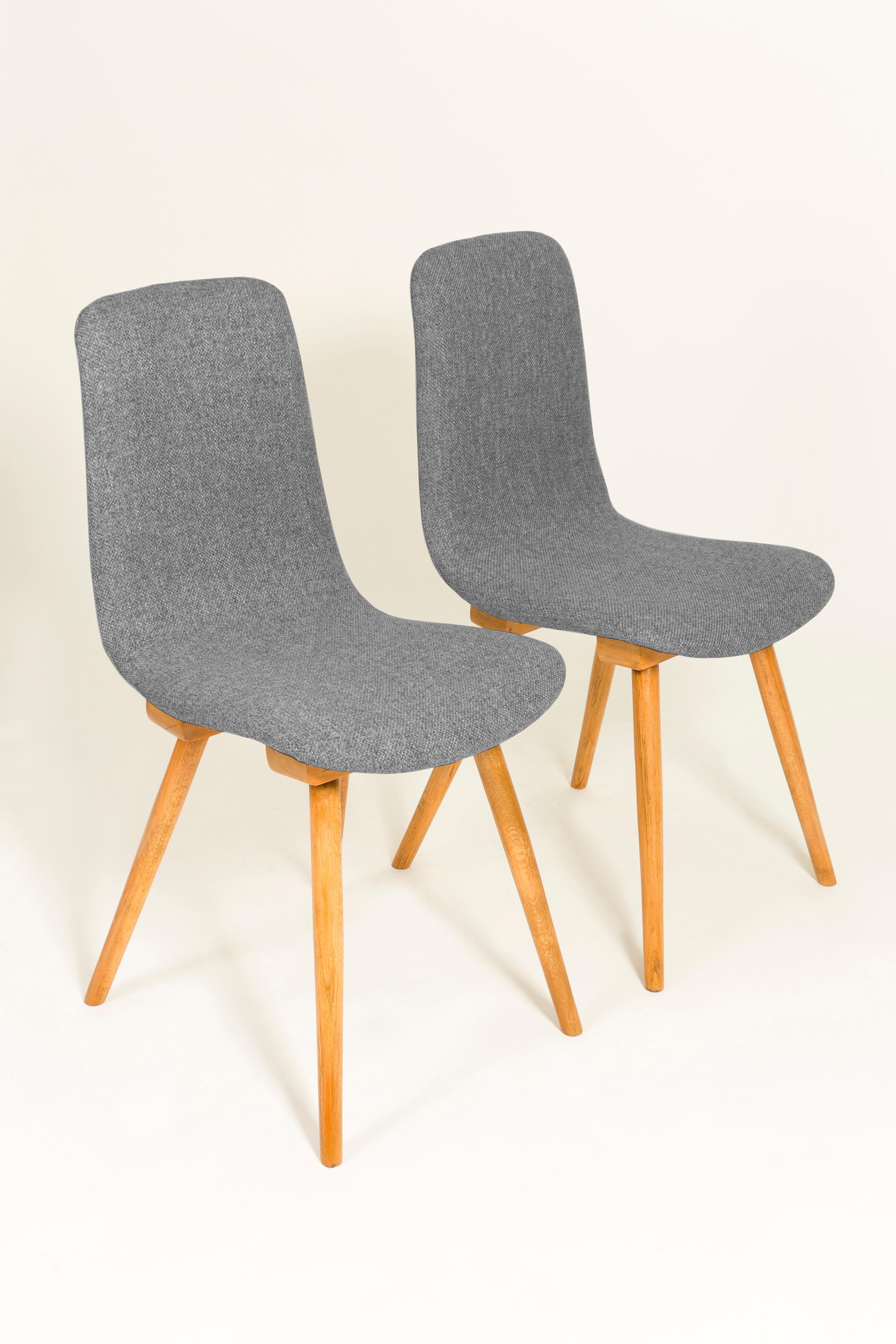 Set of Four 20th Century Fameg Gray Vintage Chairs, 1960s, Poland In Excellent Condition For Sale In 05-080 Hornowek, PL