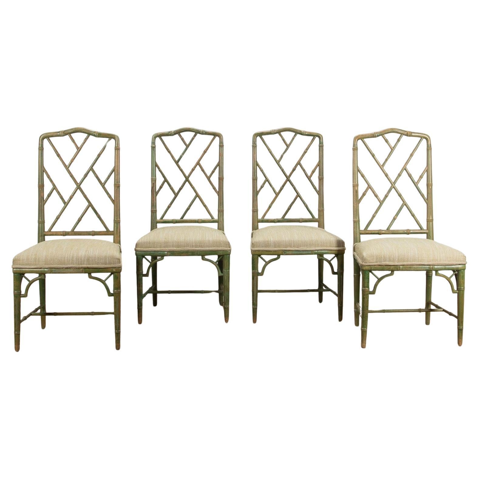 Ensemble de quatre chaises Chippendale du 20ème siècle en faux bambou