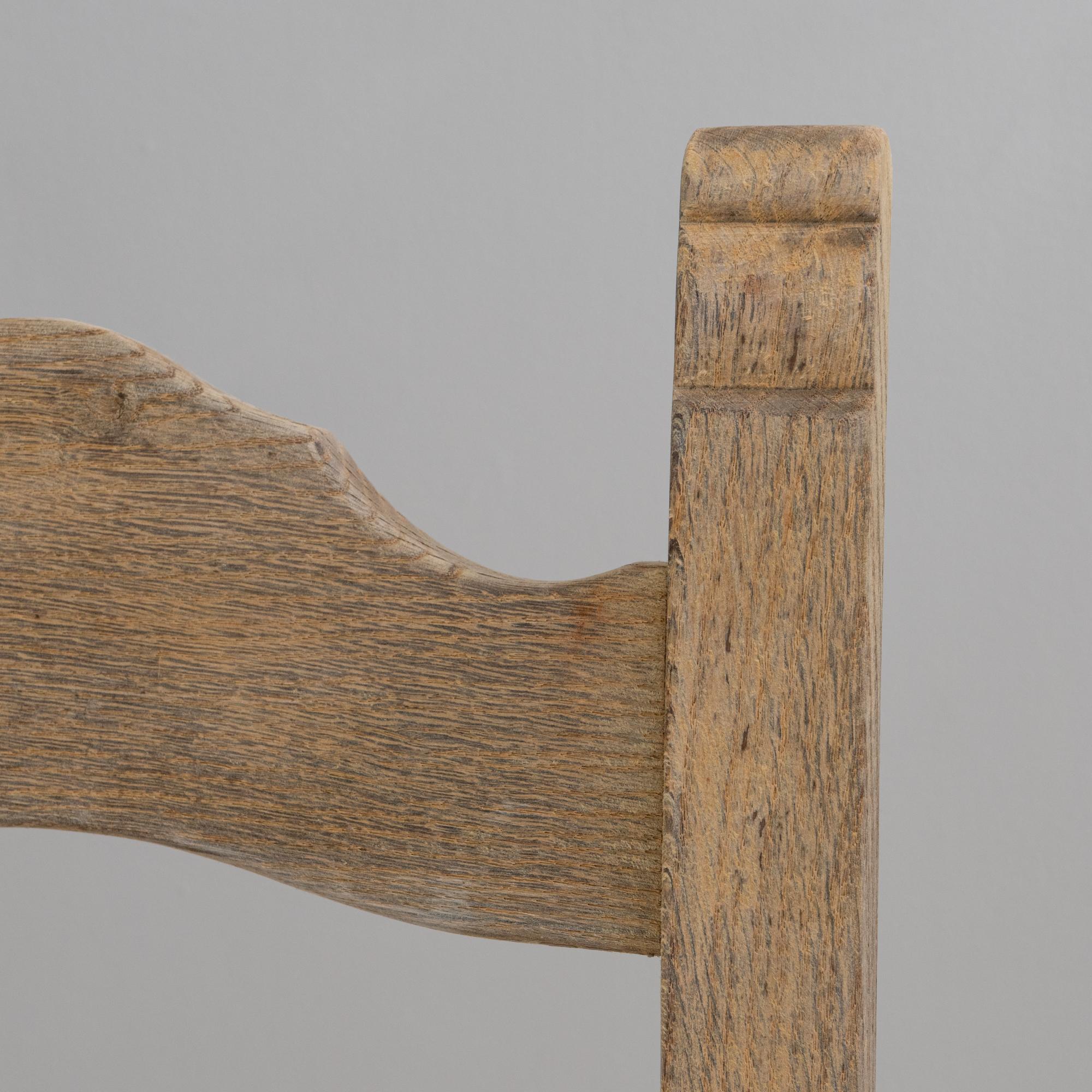 Set Of Four 20th Century French Oak Dining Chairs With Upholstered Seats Tapicería en venta