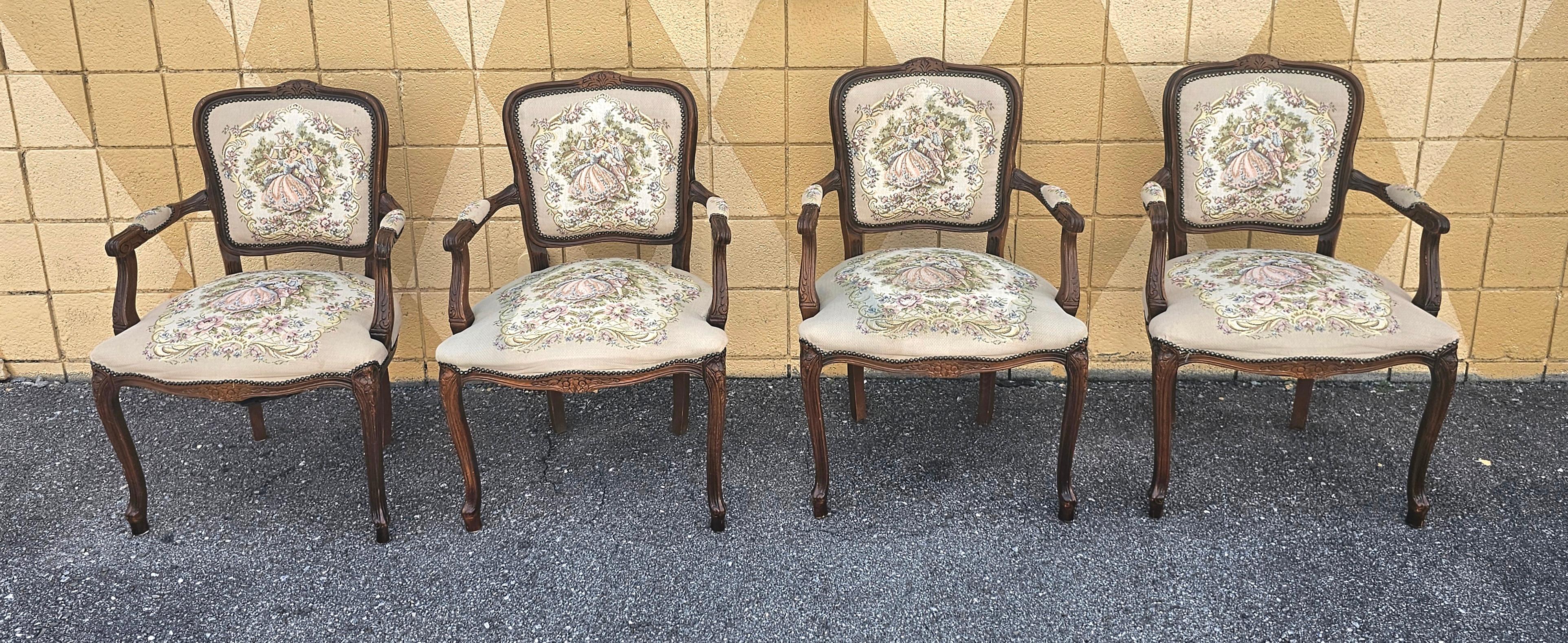 Tacheté Ensemble de quatre fauteuils en tapisserie de château d'Ax Louis XV du 20ème siècle en vente
