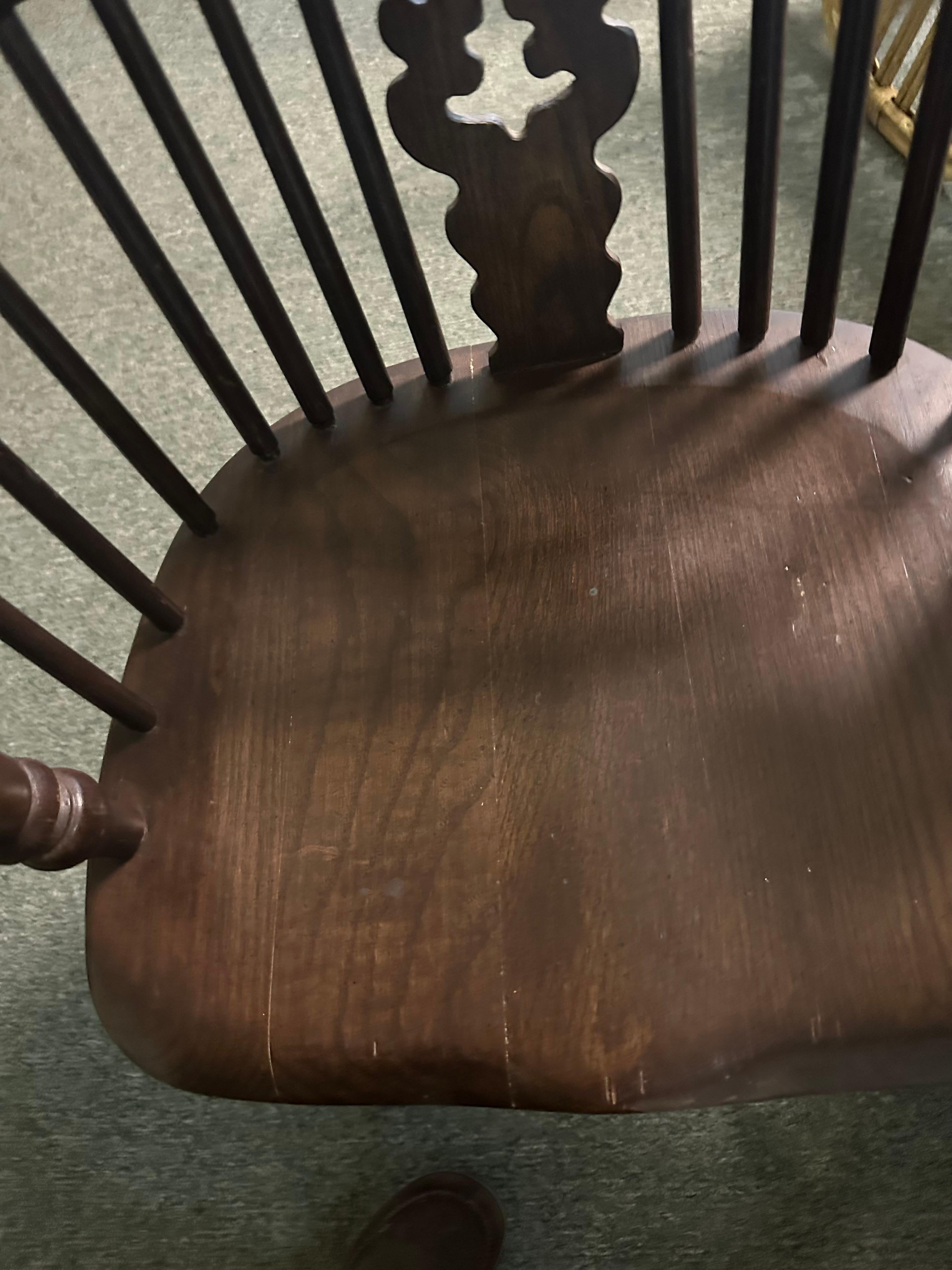 Set of Four (4) Antique English Brace Back Windsor Chairs For Sale 9