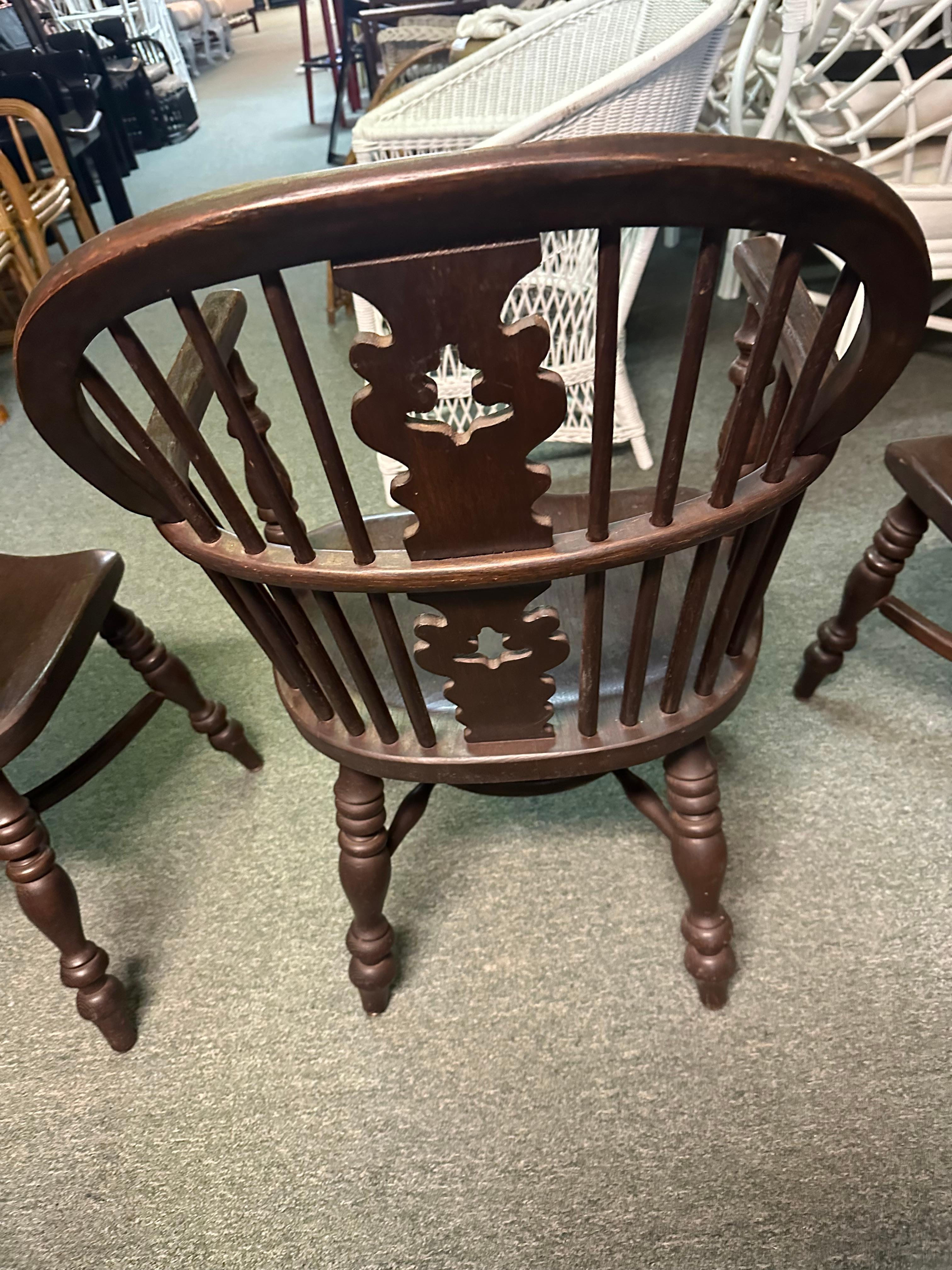 Set of Four (4) Antique English Brace Back Windsor Chairs For Sale 10