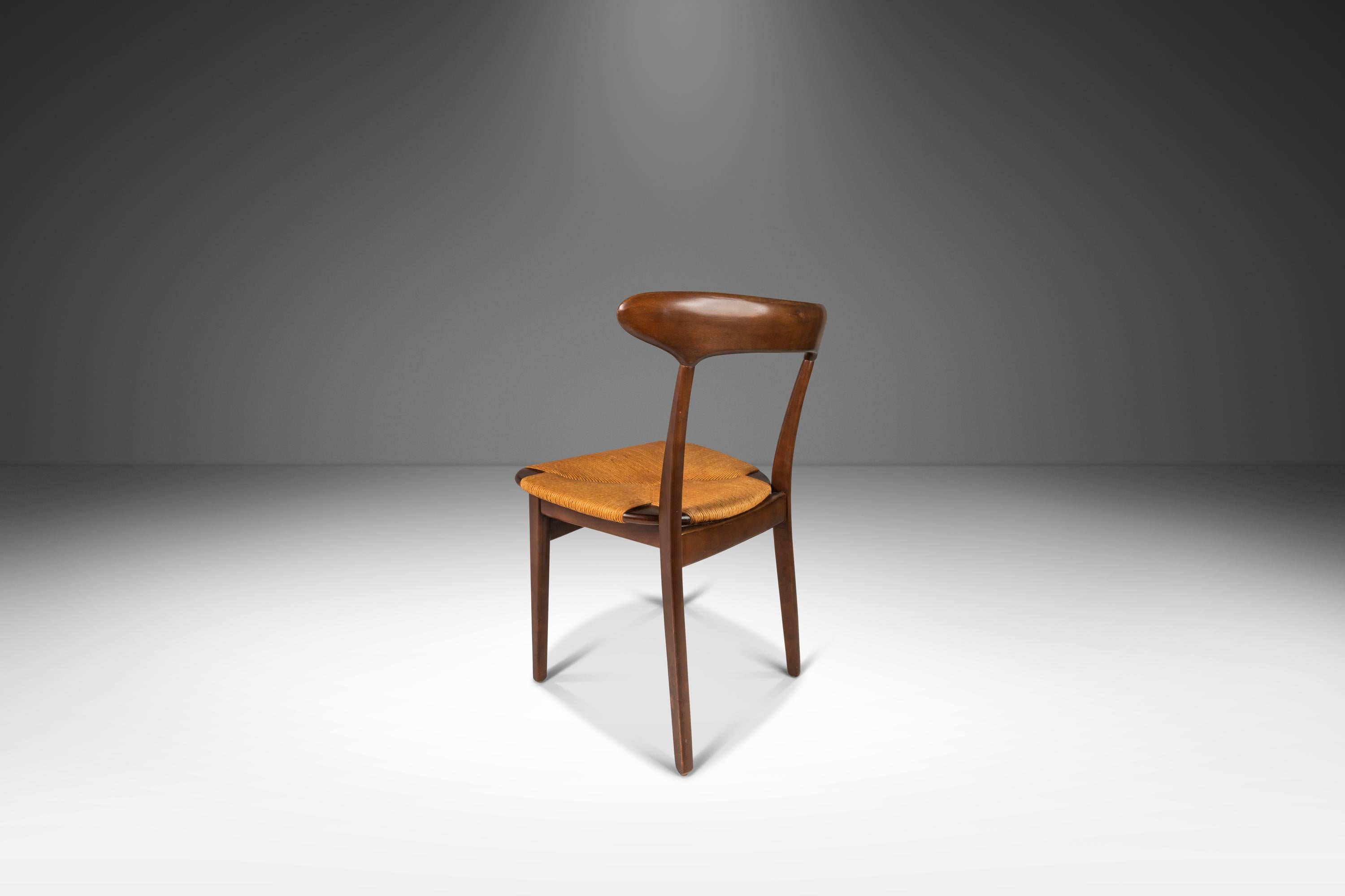 Mid-20th Century Set of Four (4) Danish Modern Thrush Dining Chairs After Hans J. Wegner, c. 1960 For Sale