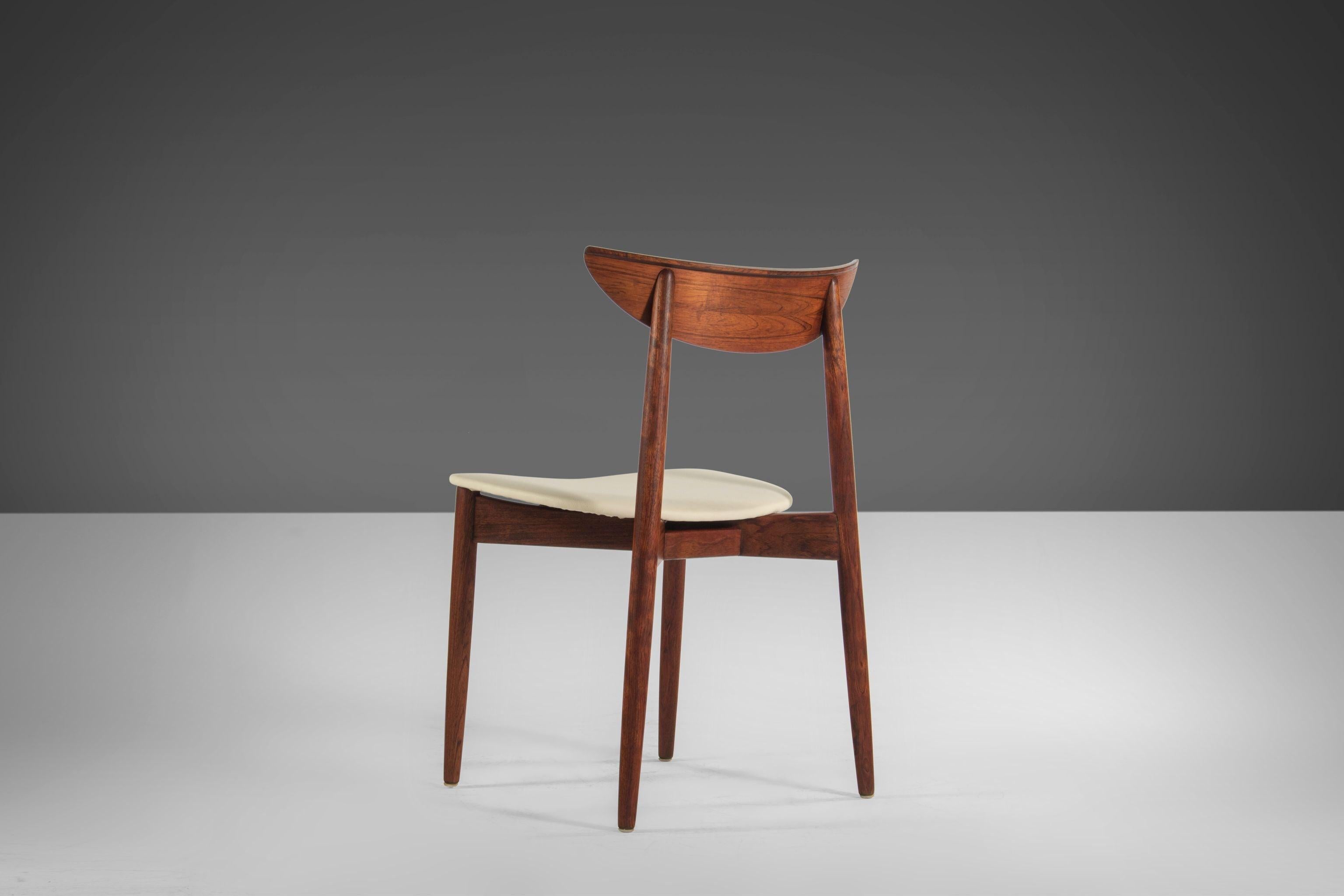 Scandinave moderne Ensemble de quatre chaises de salle à manger « 4 » par Harry Ostergaard pour Randers en bois de rose, années 1960 en vente