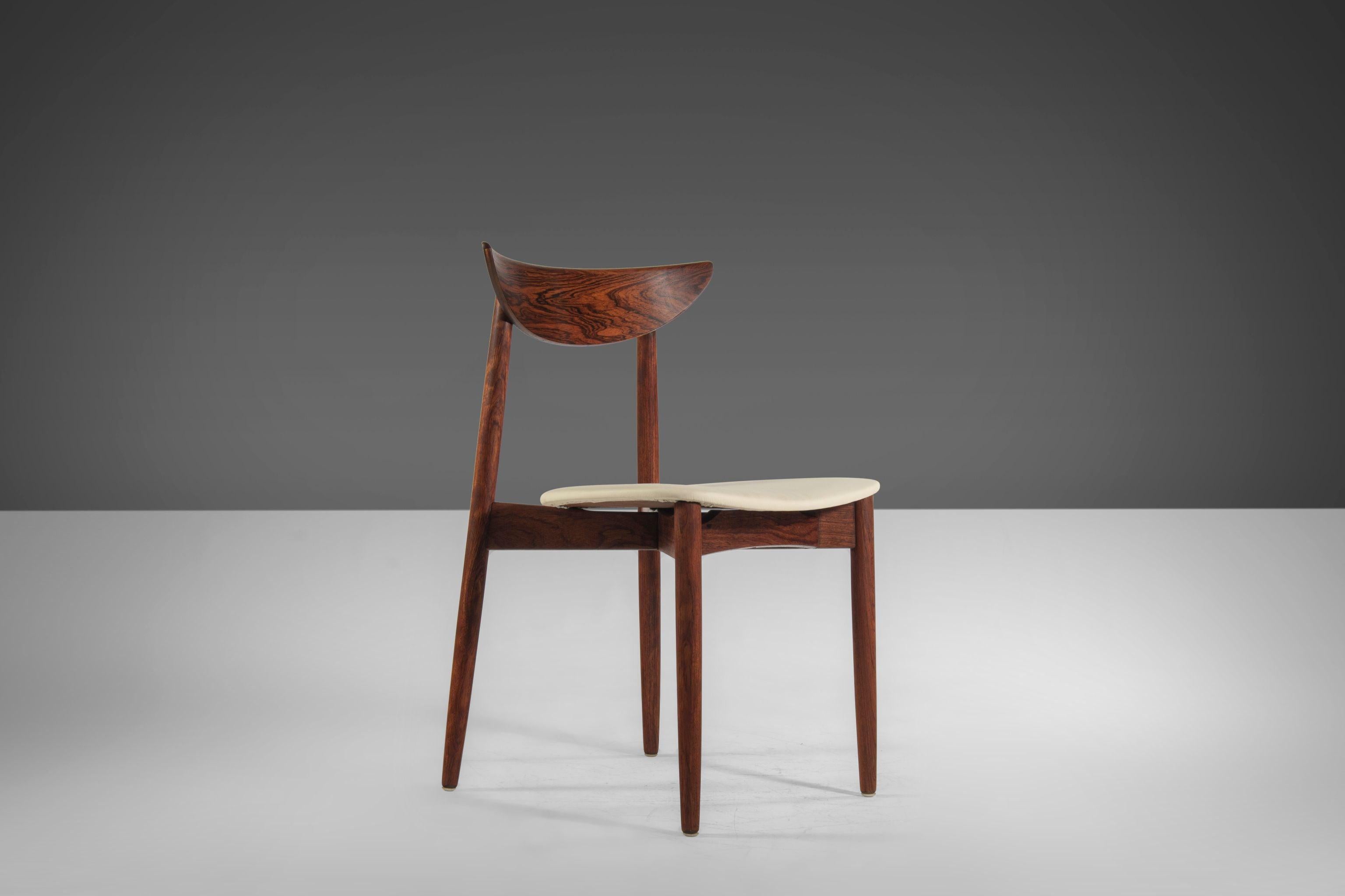Danois Ensemble de quatre chaises de salle à manger « 4 » par Harry Ostergaard pour Randers en bois de rose, années 1960 en vente