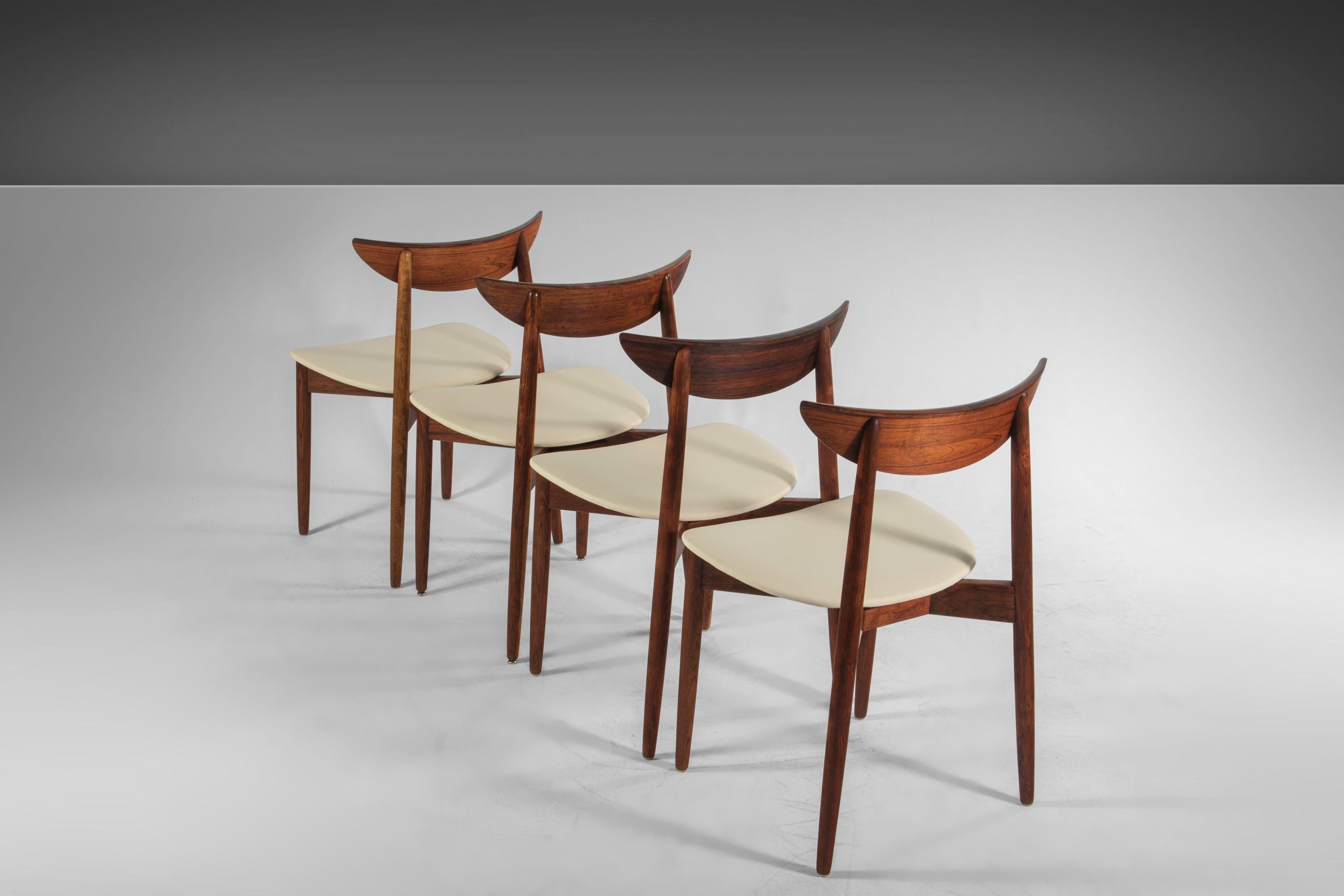 Bois de rose Ensemble de quatre chaises de salle à manger « 4 » par Harry Ostergaard pour Randers en bois de rose, années 1960 en vente