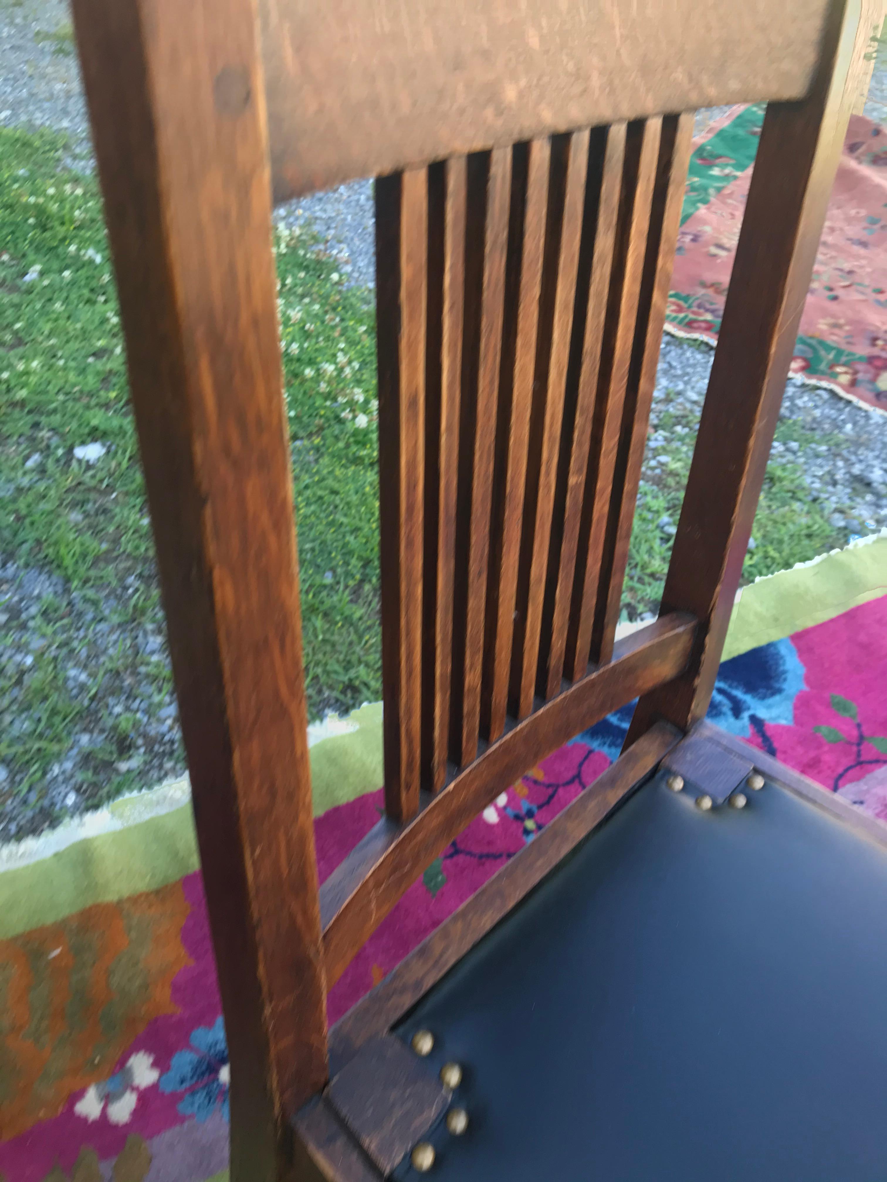 Ensemble de quatre (4) chaises Stickley de L&JG anciennes - W7430 en vente 7