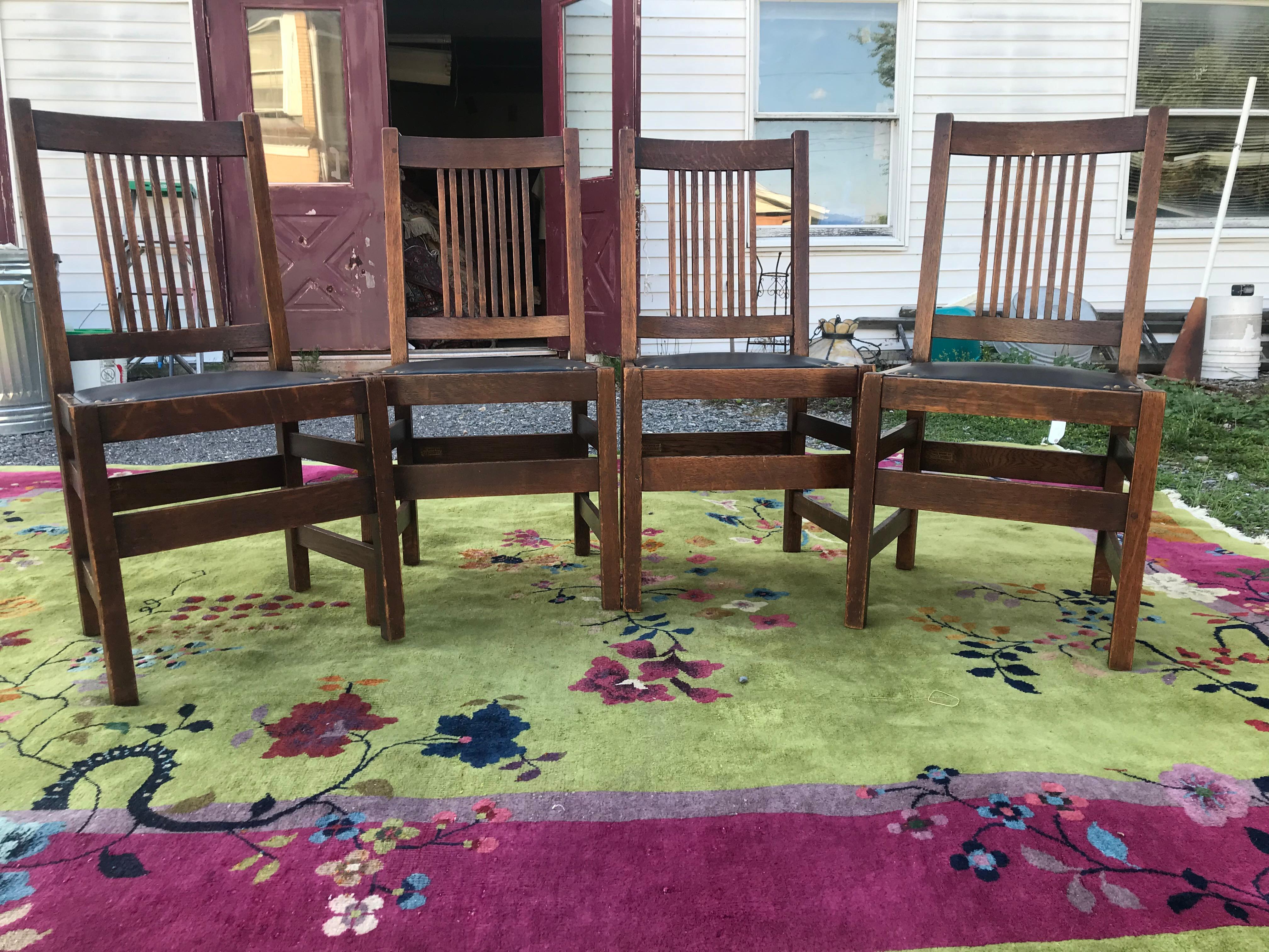 Ensemble de quatre (4) chaises Stickley de L&JG anciennes - W7430 en vente 11