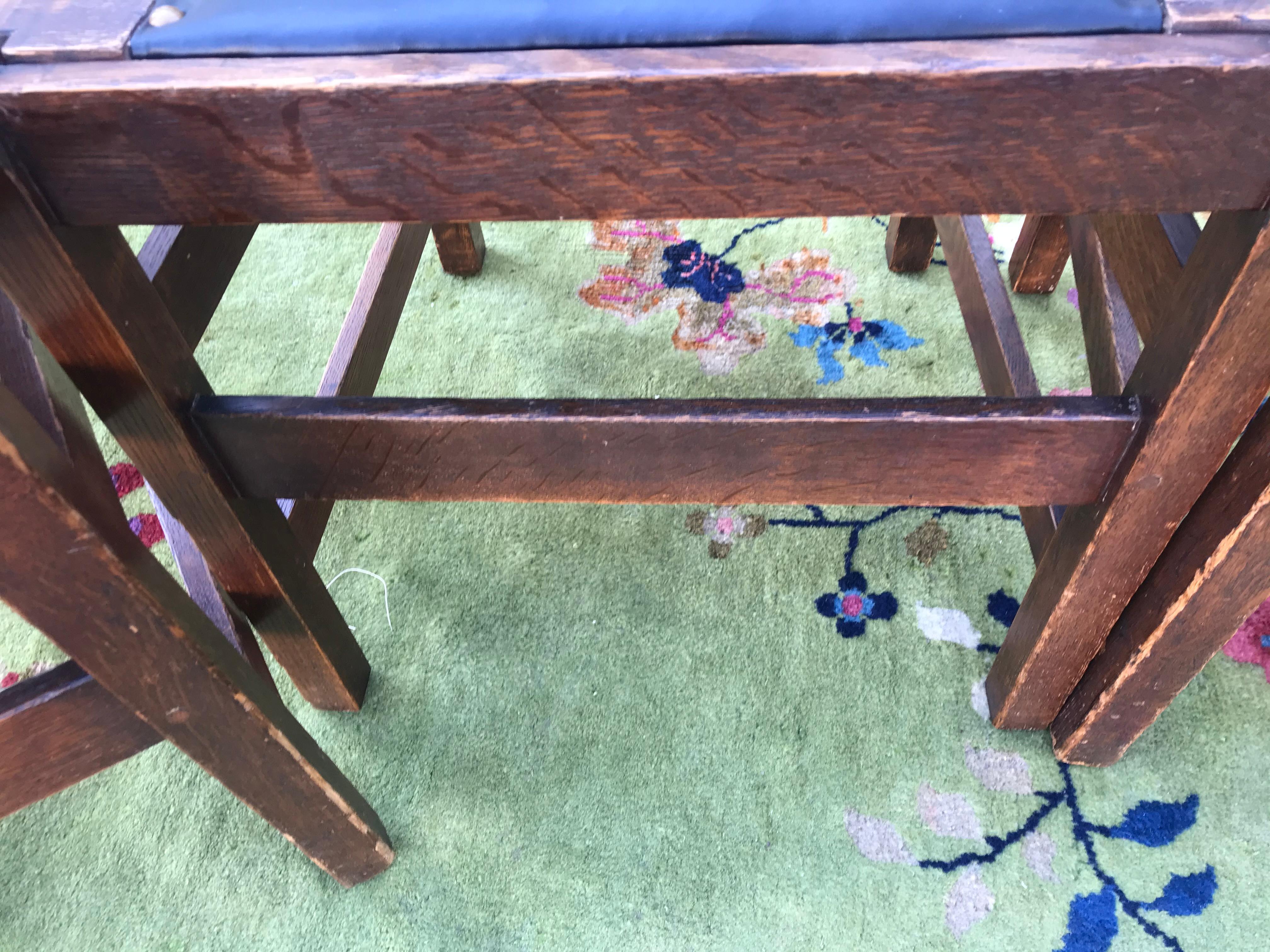 Arts and Crafts Ensemble de quatre (4) chaises Stickley de L&JG anciennes - W7430 en vente