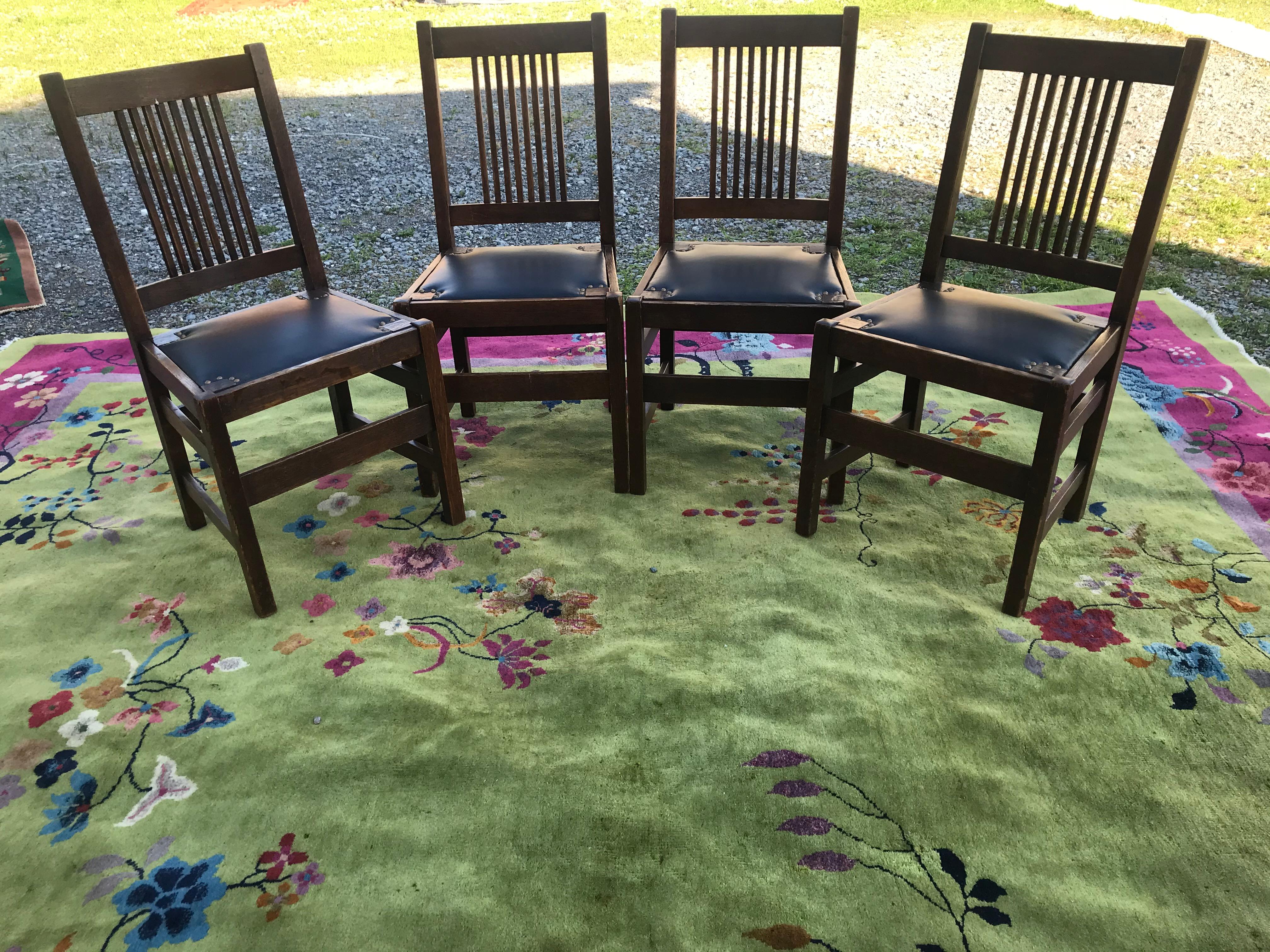 Cuir Ensemble de quatre (4) chaises Stickley de L&JG anciennes - W7430 en vente