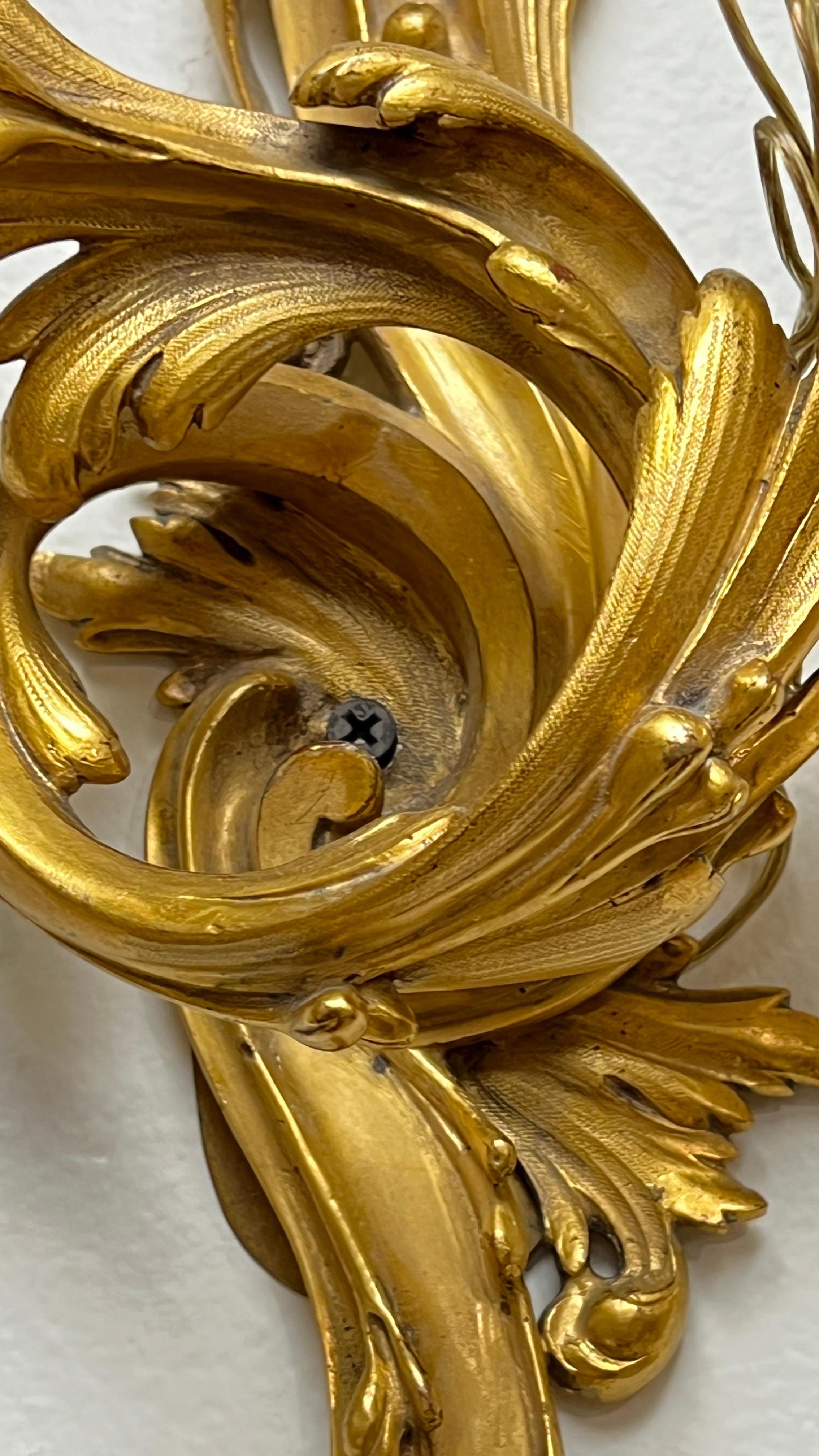 Ensemble de quatre (4) appliques à deux lumières de style rococo Louis XV français en vente 9