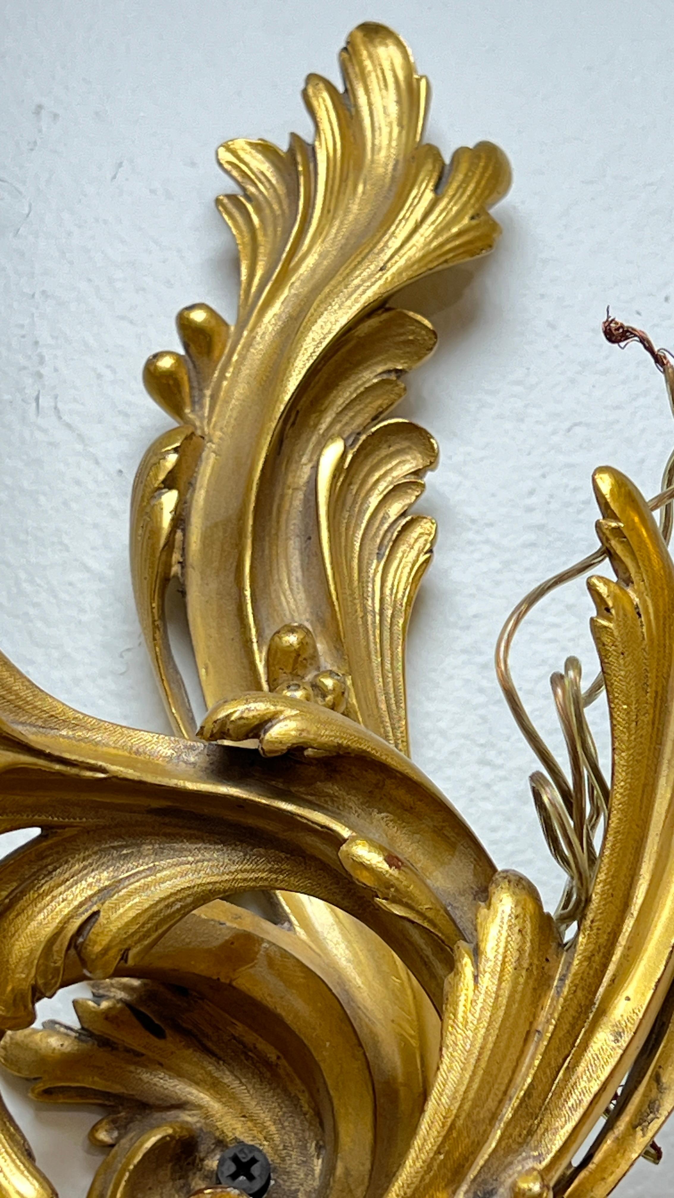 Ensemble de quatre (4) appliques à deux lumières de style rococo Louis XV français en vente 10