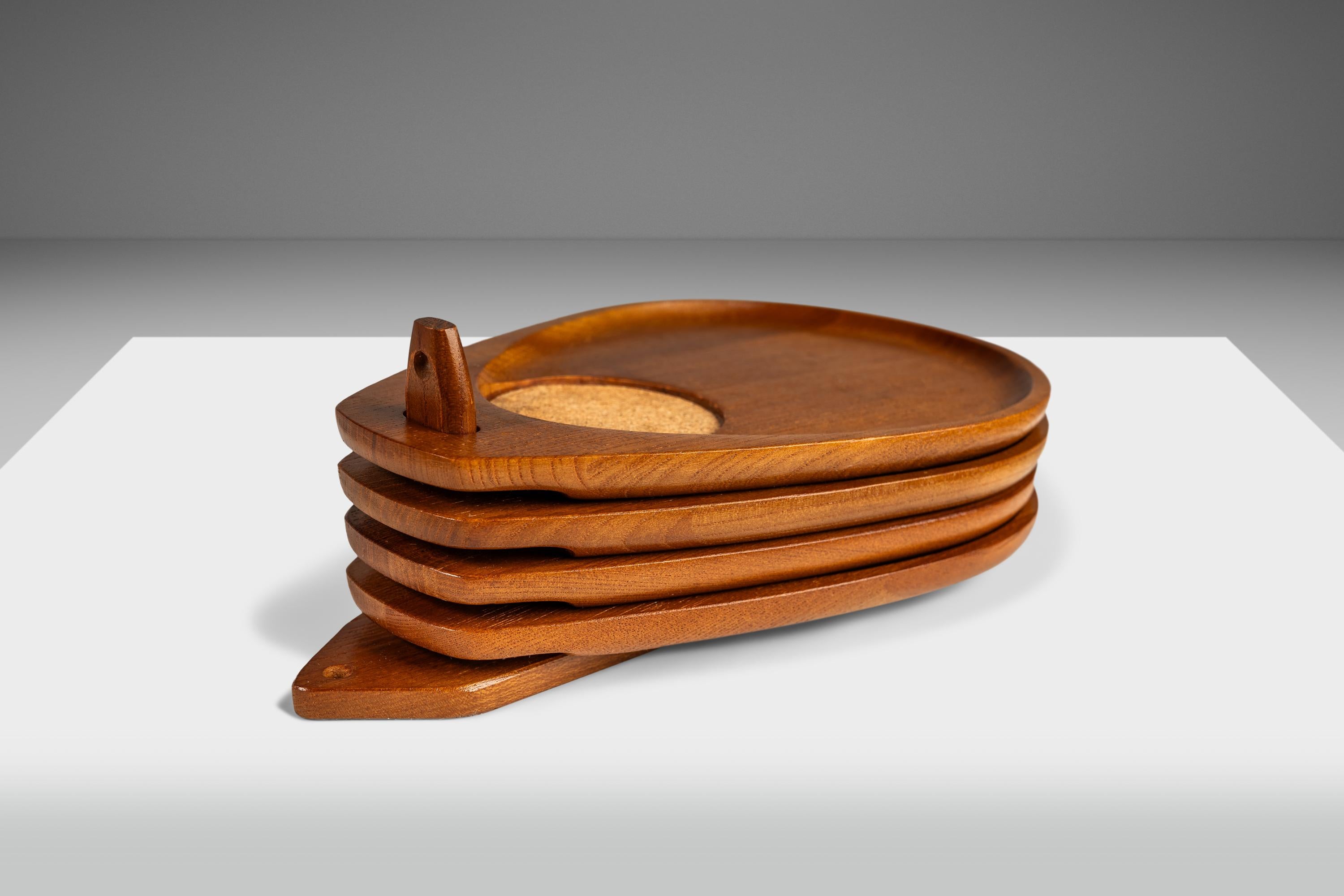 Set of Four (4) Mid-Century Modern Serving Trays in Solid Teak, Japan, c. 1970's In Good Condition For Sale In Deland, FL