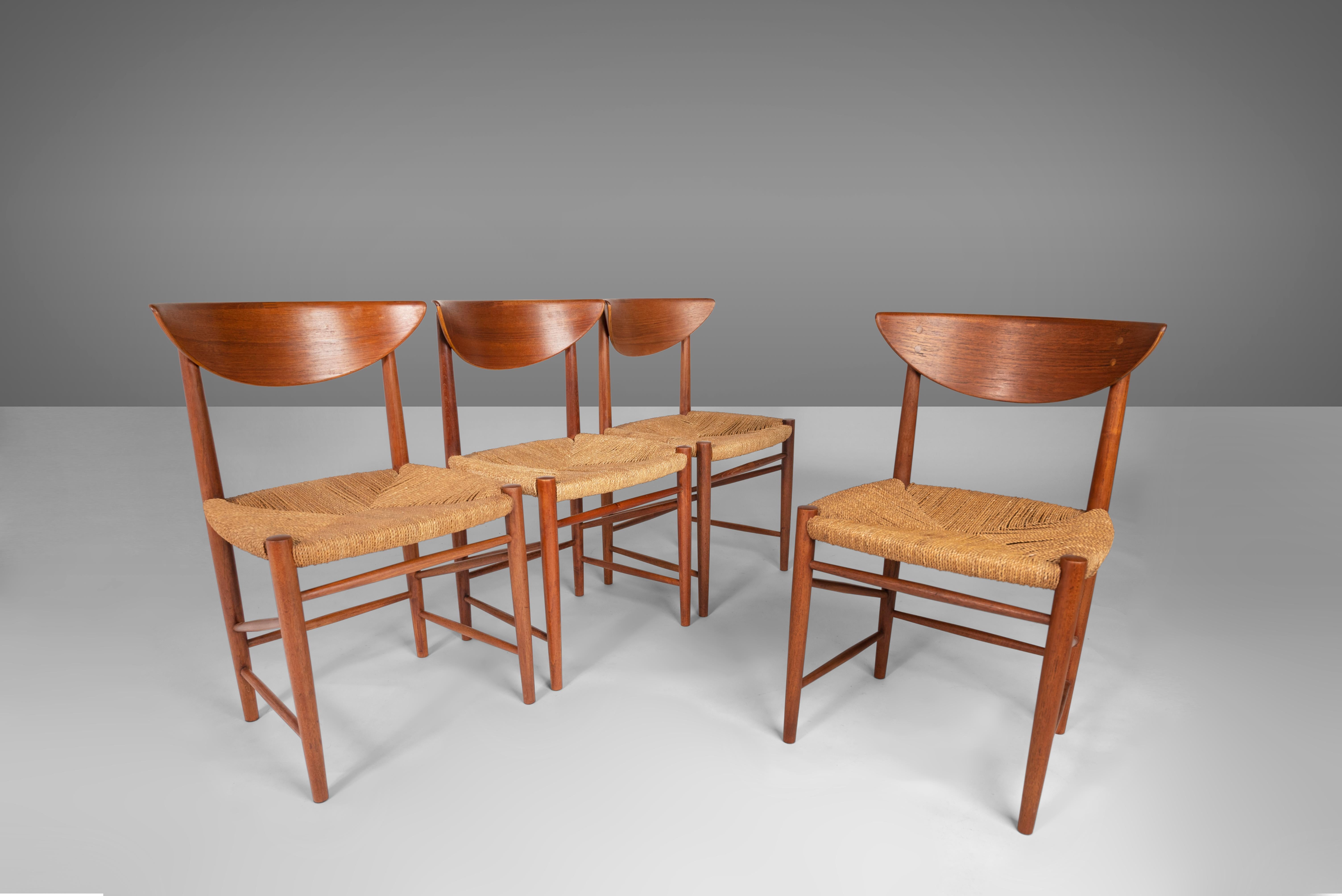 Scandinavian Modern Set of 4 Soborg Model 317 Dining Chairs by Peter Hvidt & Orla Möllgaard Nielsen