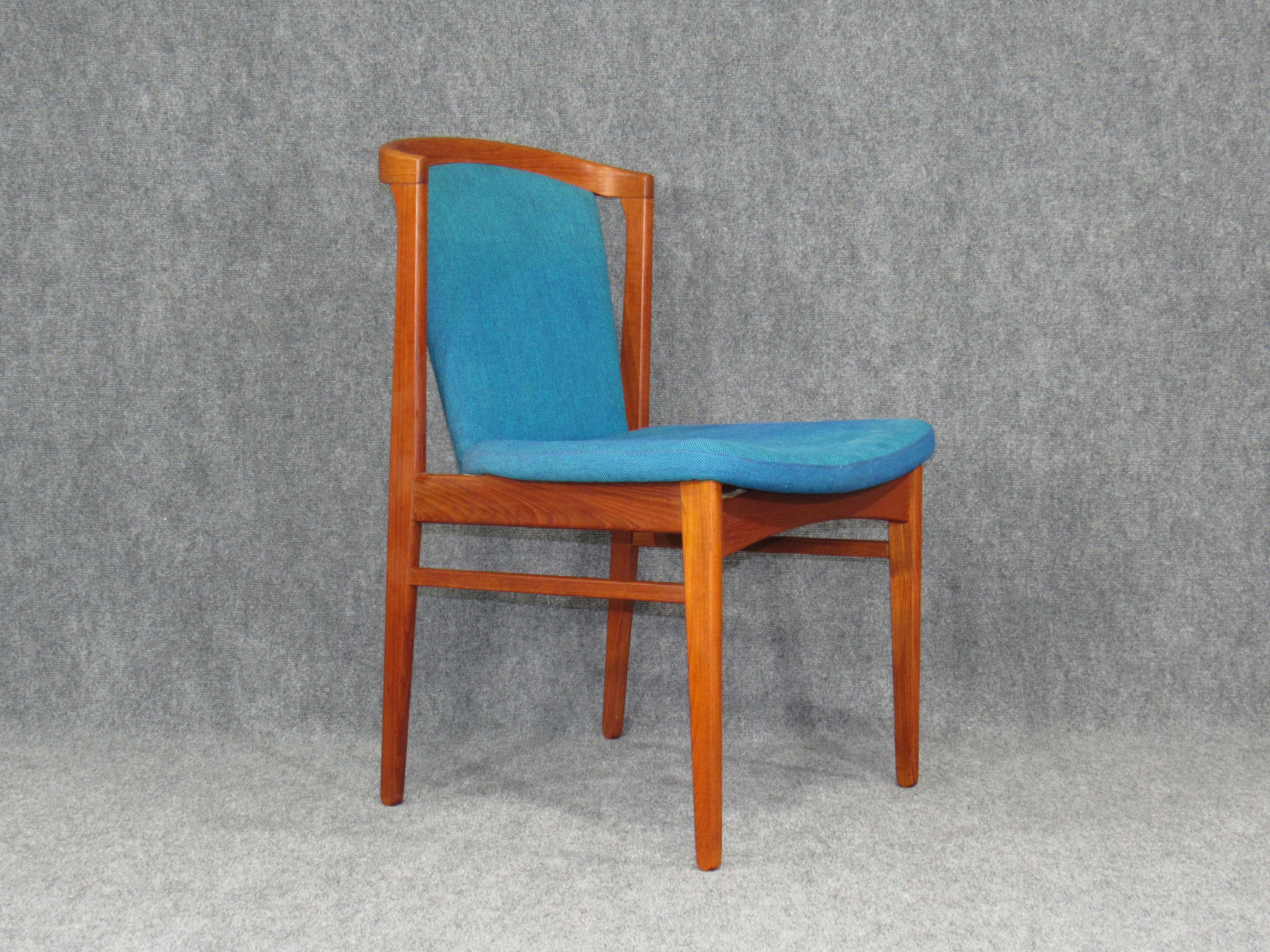 Set of Four '4' Rare Midcentury, Danish Modern Teak Dining Chairs by Erik Buck 13