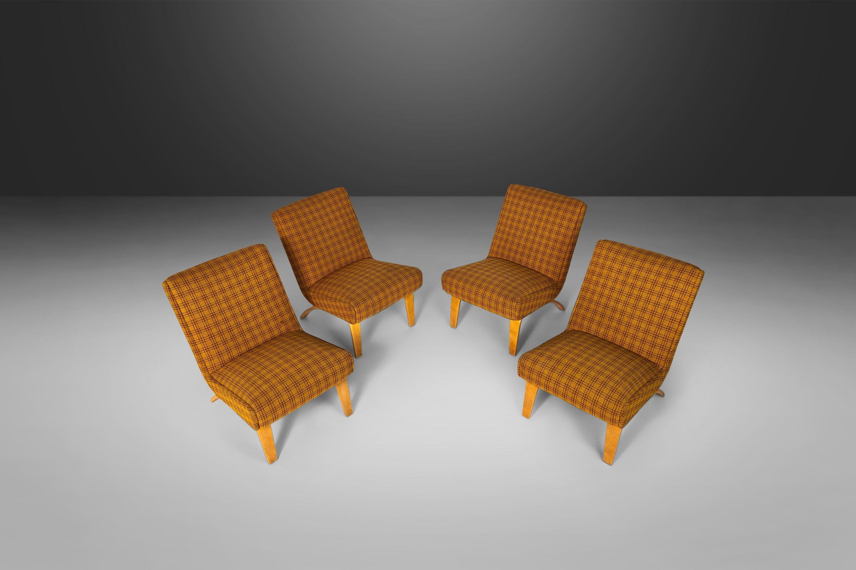 Mid-Century Modern Ensemble de quatre chaises pantoufles « 4 » en tissu de laine à carreaux jaunes d'origine de Thonet en vente