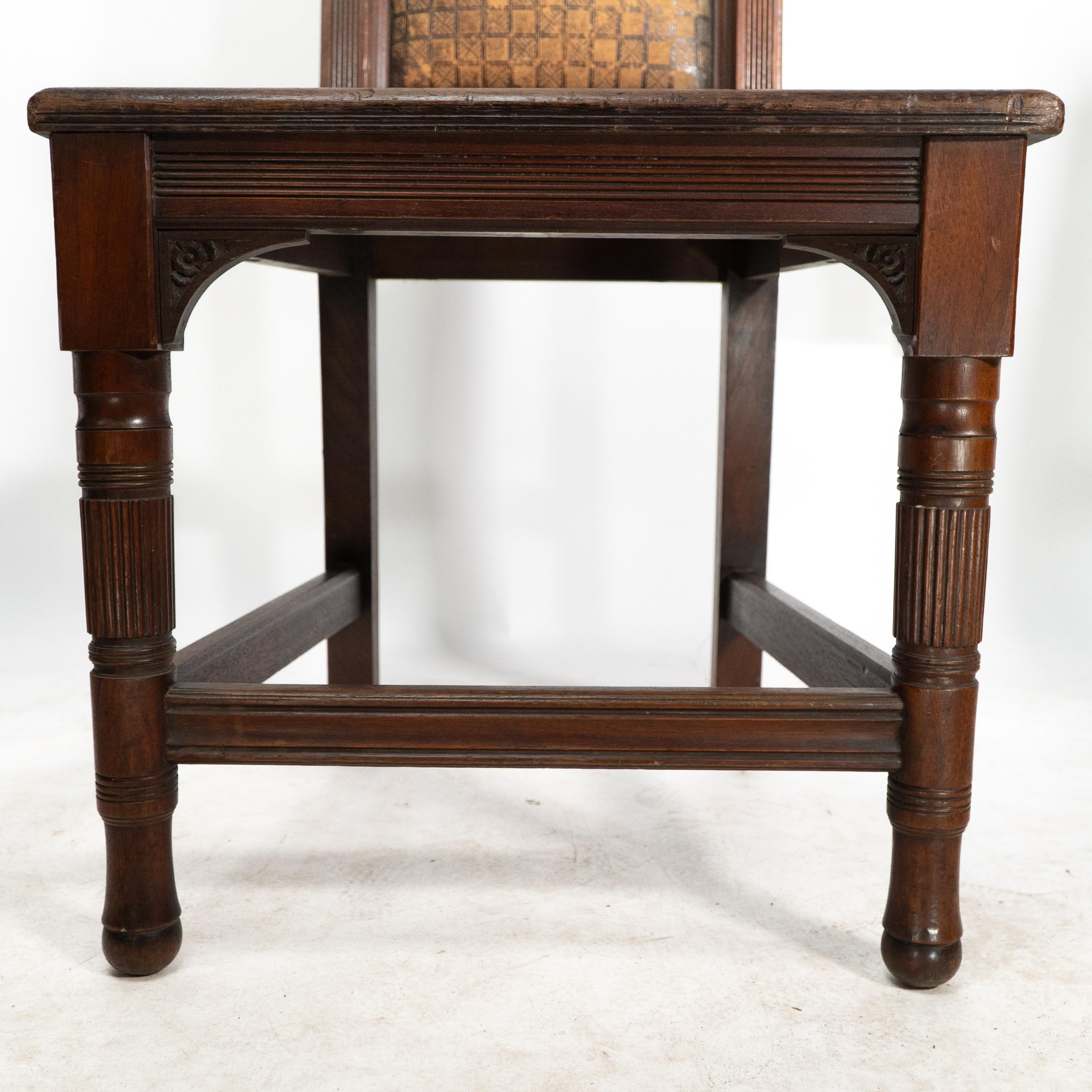Ensemble de quatre chaises de salon esthétiques à la manière d'E W Godwin en vente 8