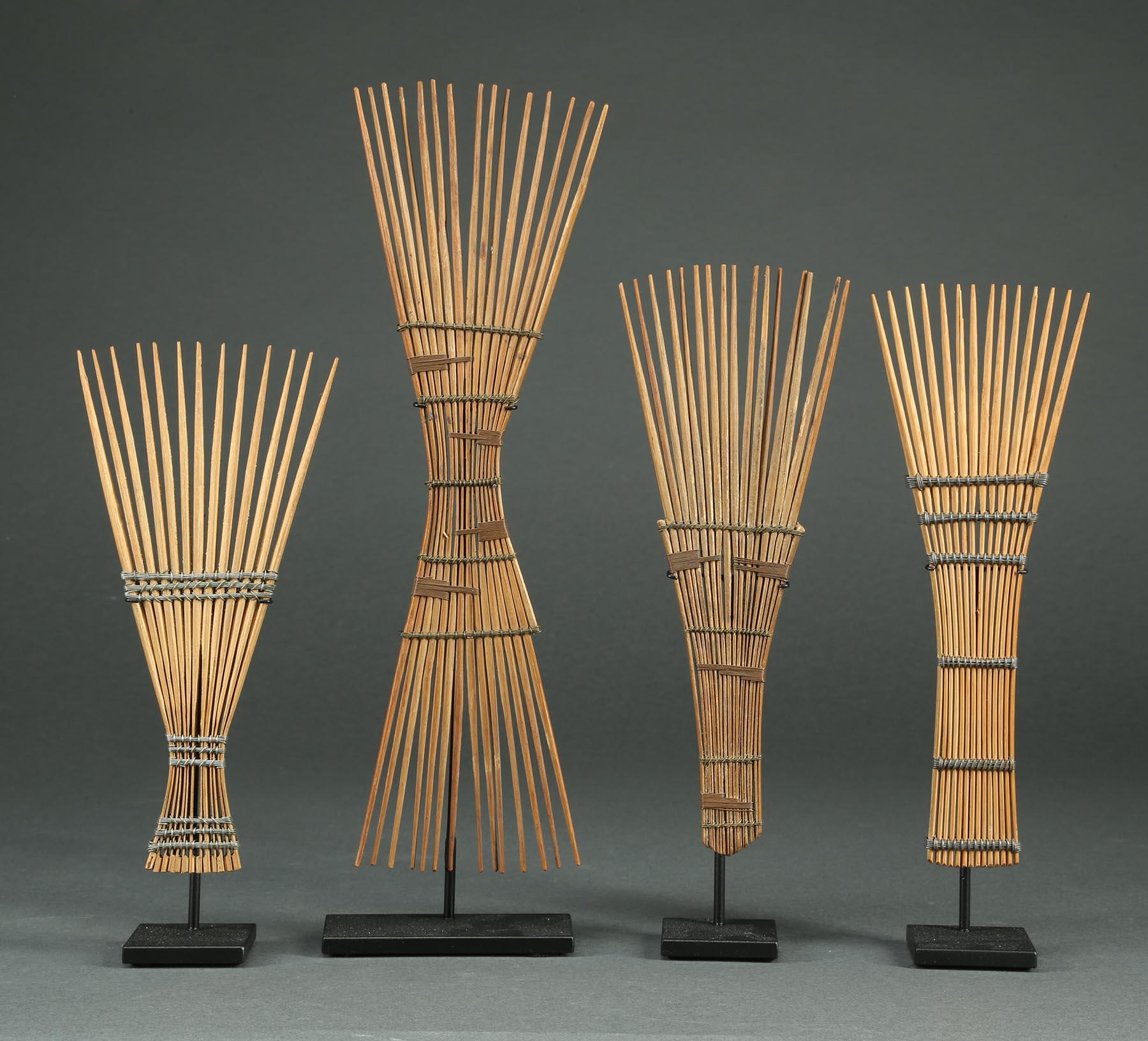 Congolese Set of Four African Tribal Combs with Wirework, Congo, Early 20th Century Stands