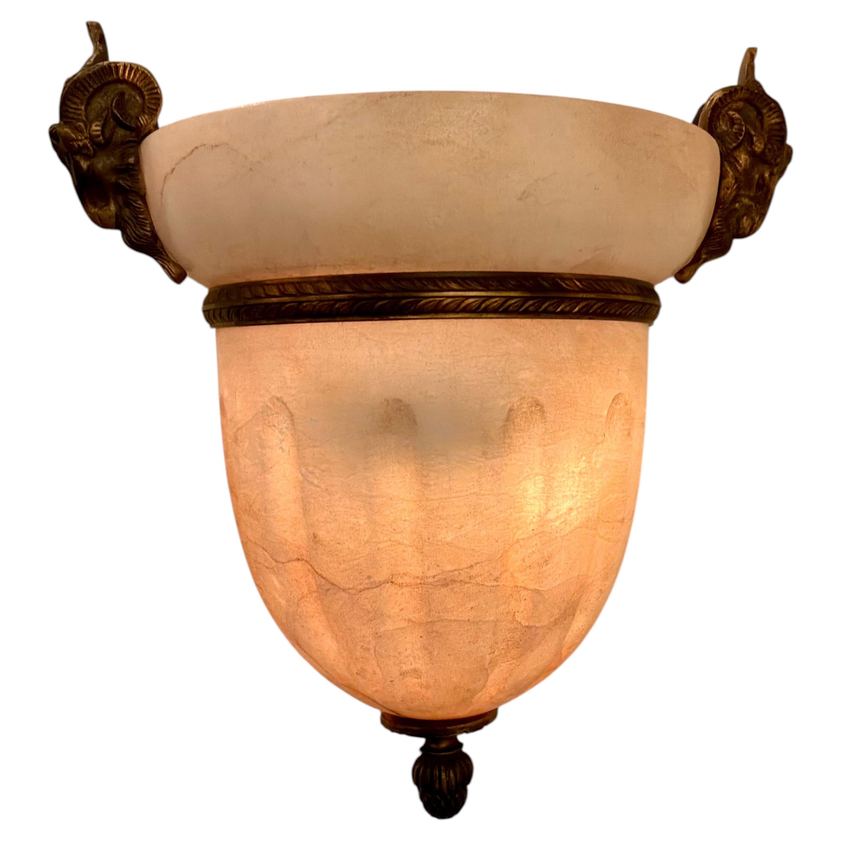 Set di quattro appliques in alabastro e bronzo in vendita