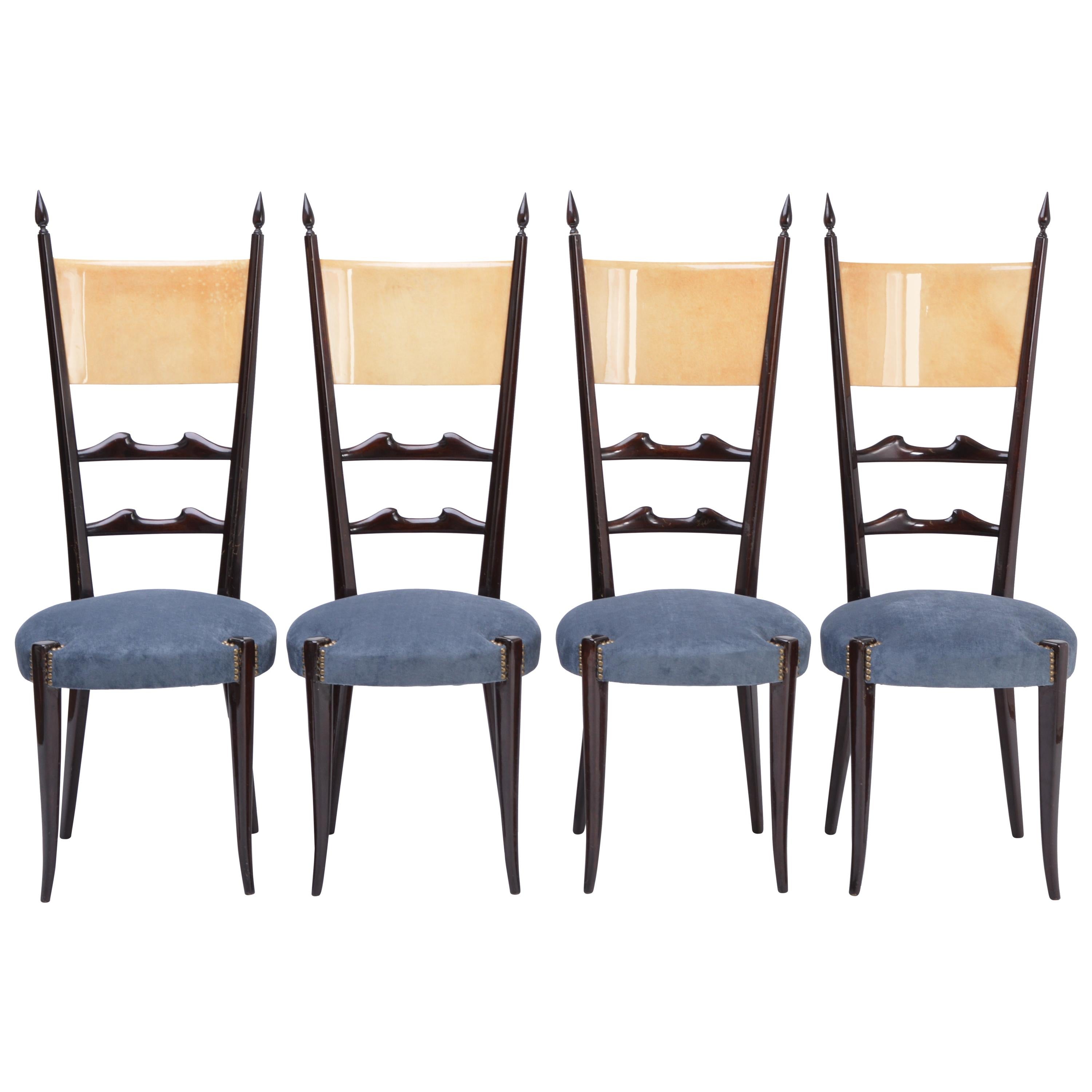 Set aus vier italienischen Mid-Century-Modern-Esszimmerstühlen mit hoher Rückenlehne von Aldo Tura