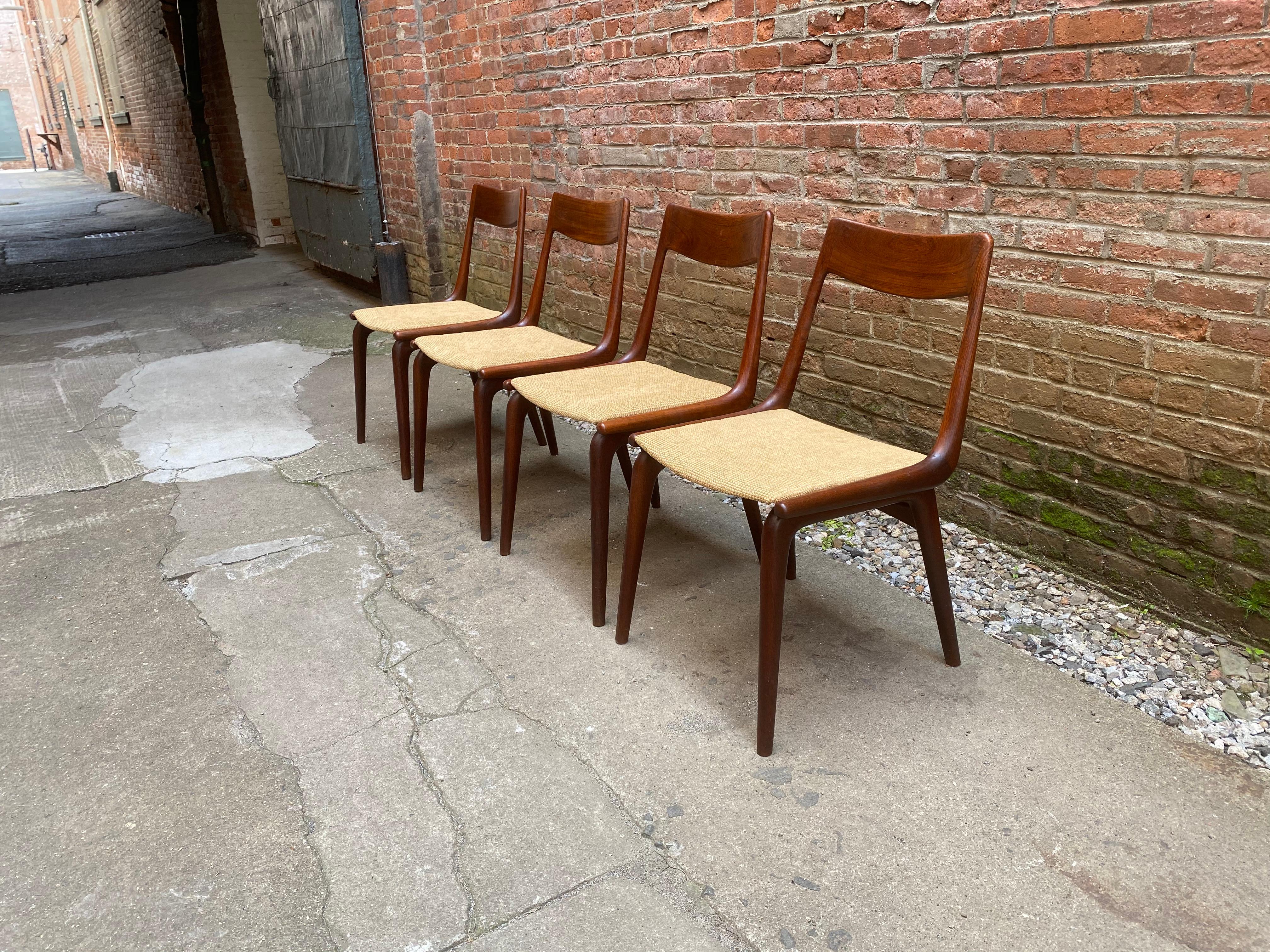 Scandinavian Modern Set of Four Alfred Christensen Boomerang Teak Chairs