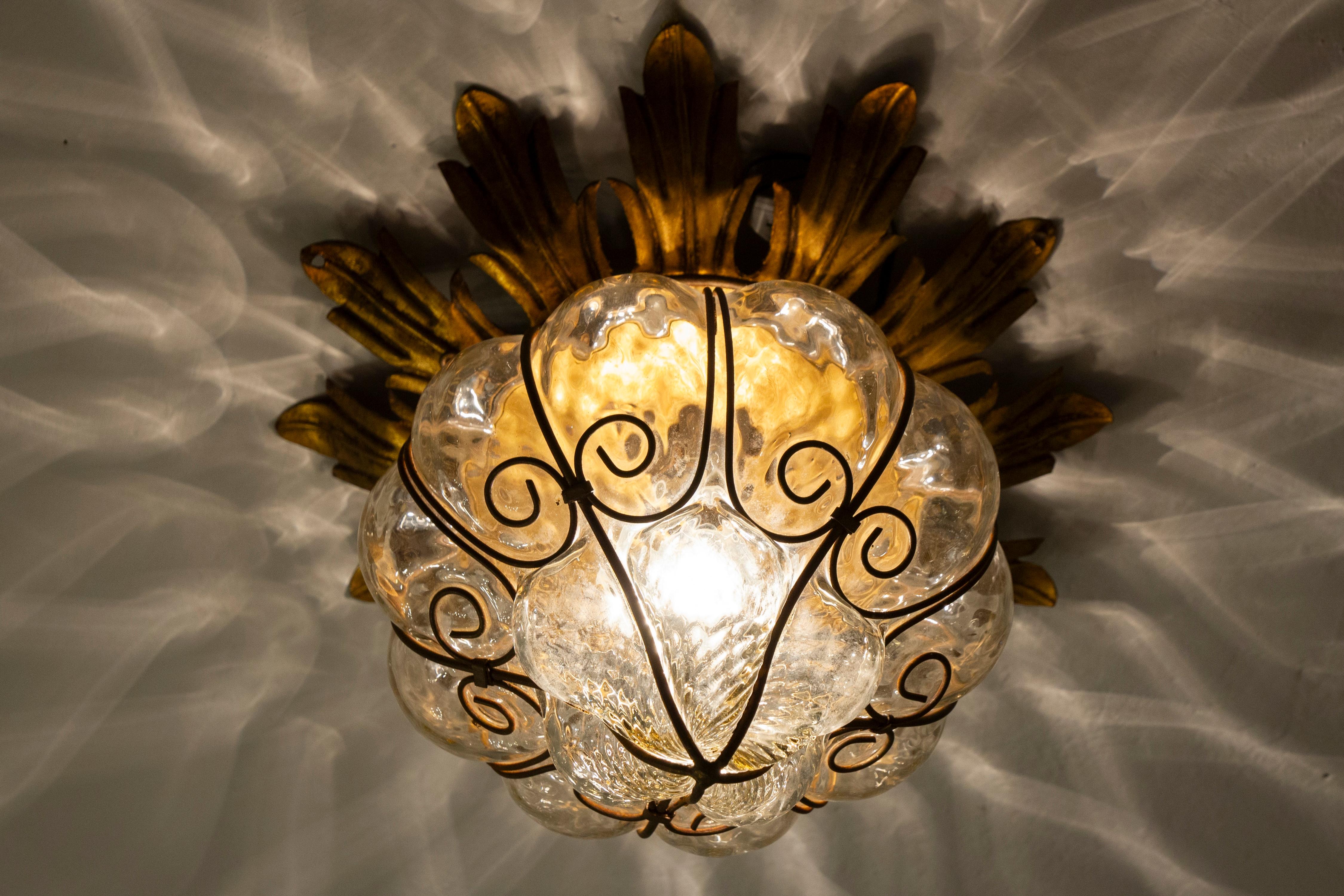 Set of Four Amazing Venetian Ceiling Lights in Murano Glass, 1950s For Sale 4