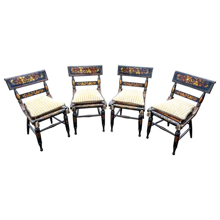 Set of Four American Fancy Chairs, Baltimore, circa 1820s For Sale at