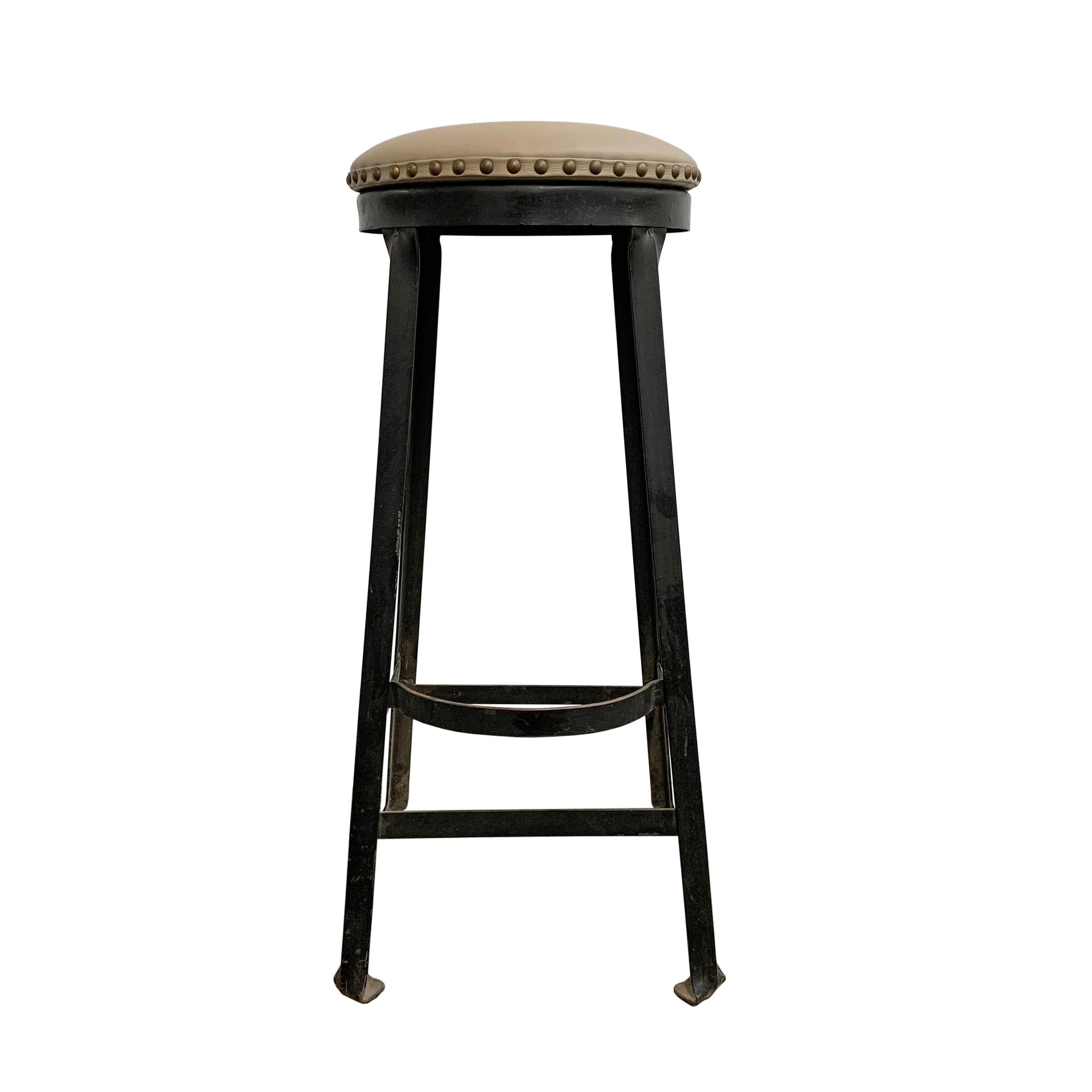 Set of Four American Industrial Bar Stools In Good Condition In Chicago, IL