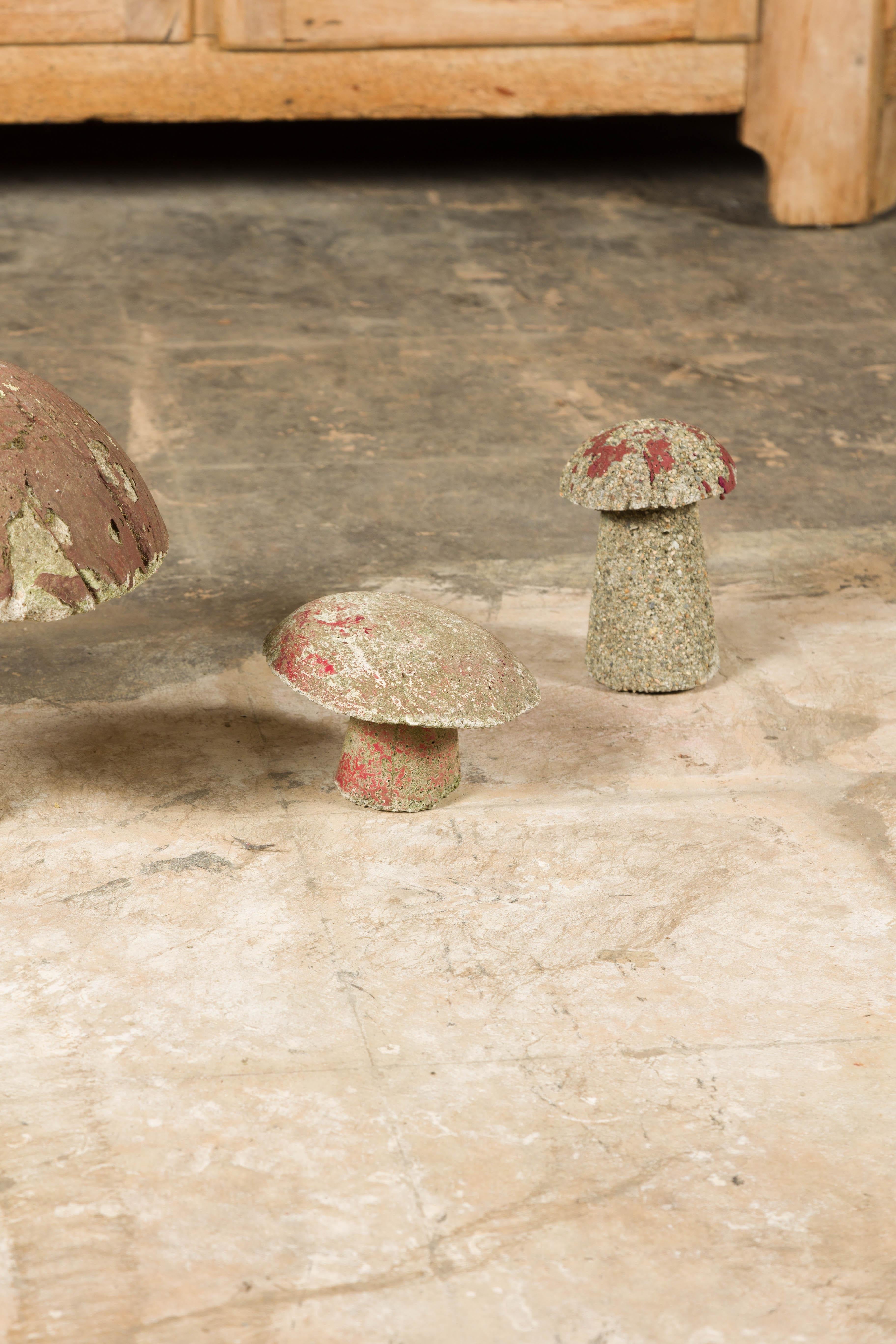 Set of Four American Midcentury Painted Concrete Mushroom Garden Ornaments For Sale 5