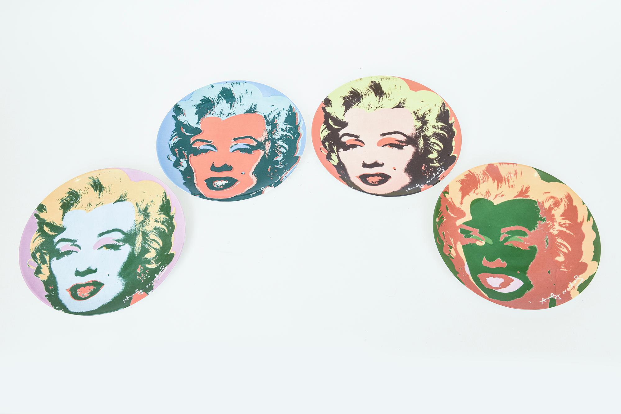 Moderne Ensemble de quatre assiettes en porcelaine osseuse Andy Warhol Marilyn Monroe By Block China en vente