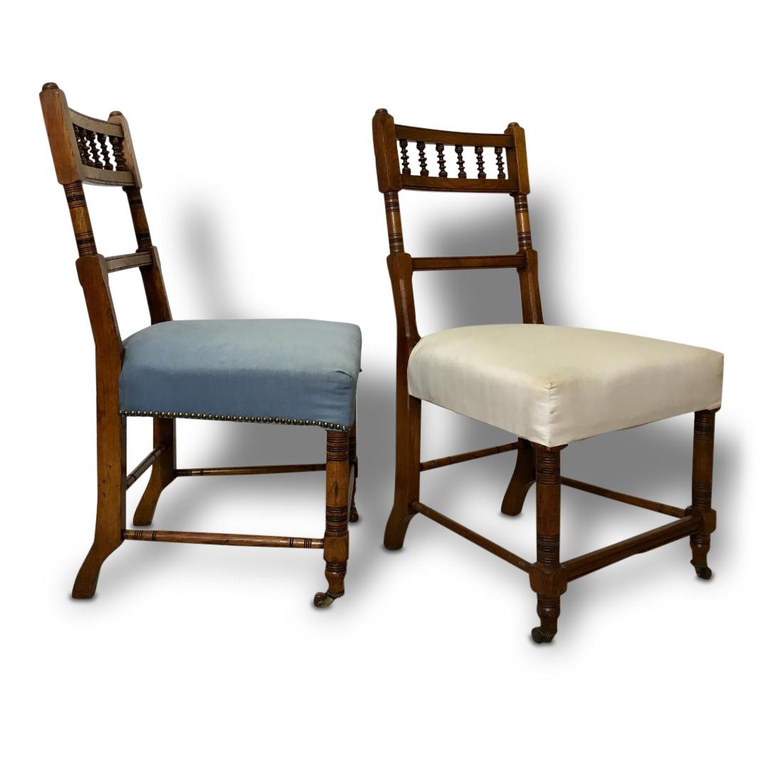 Set of Four Antique Carved Oak Chairs on Wheels (Europäisch) im Angebot